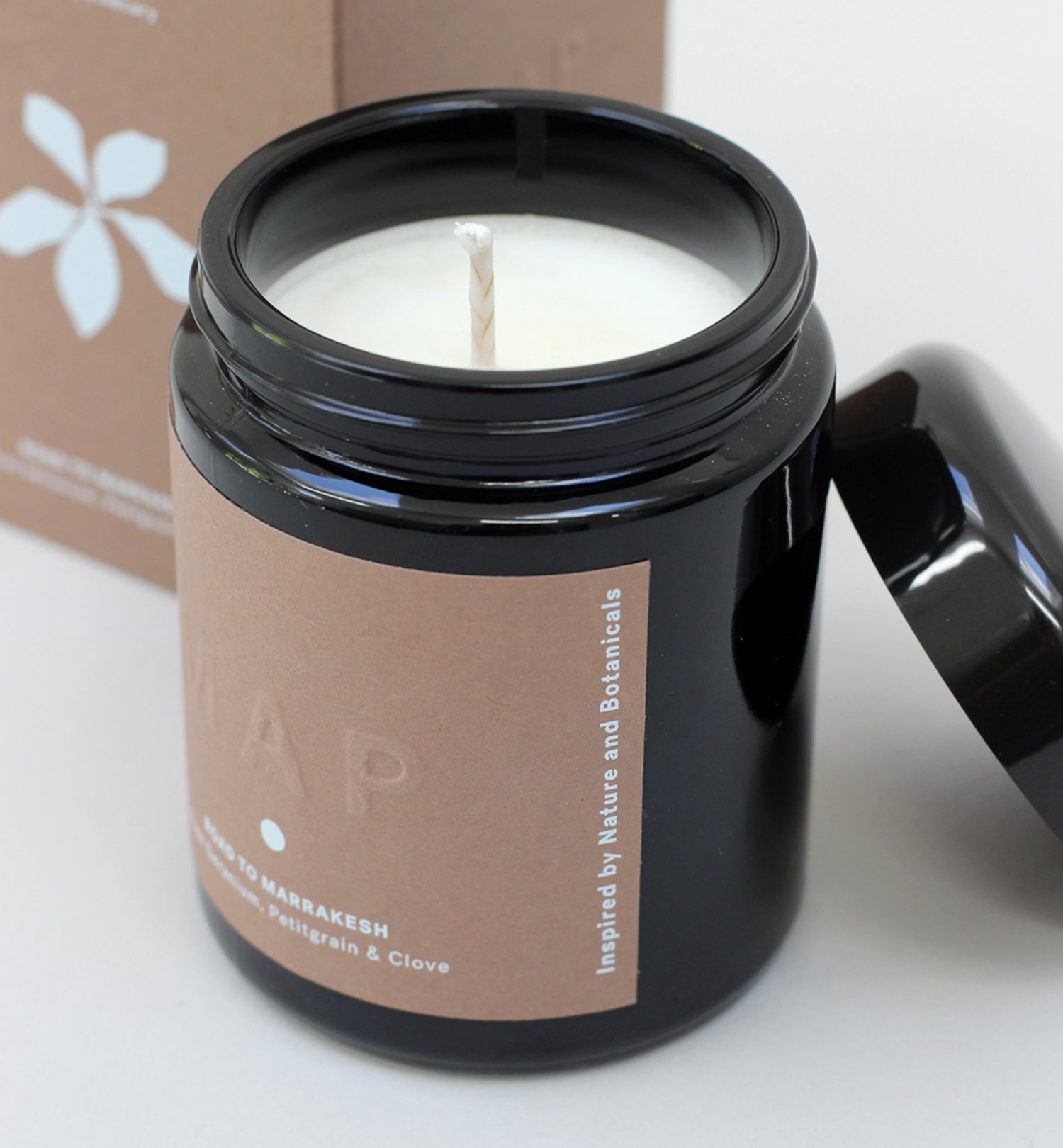MAP_AROMATHERAPY_CANDLE_BF_2.2.jpg