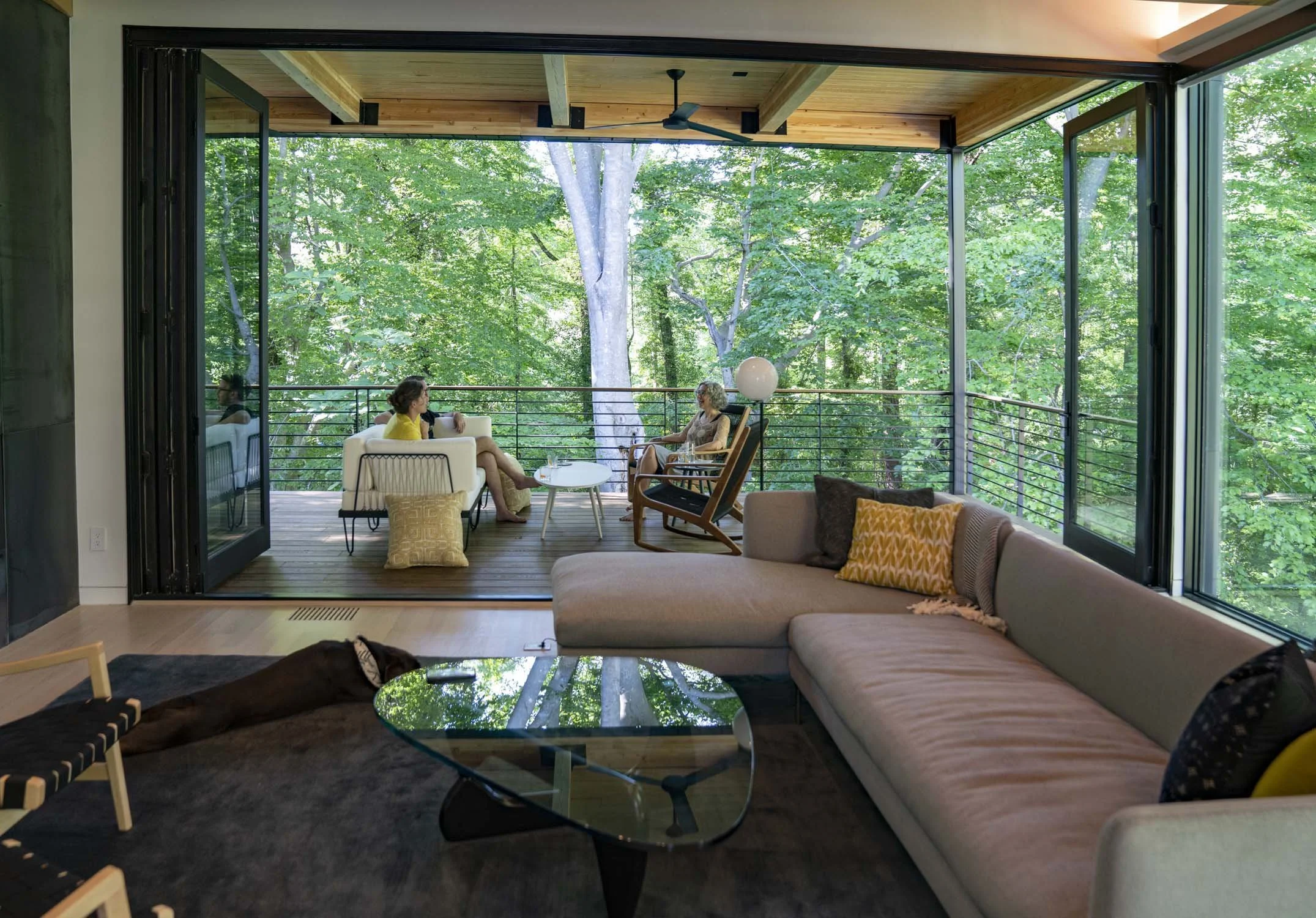 _A7R1228_Open+porch.jpg