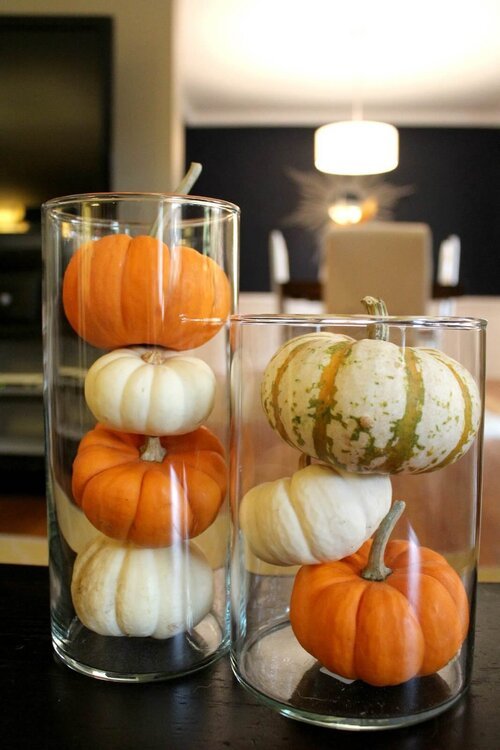 14-pumpkin-centerpiece-ideas-homebnc.jpeg