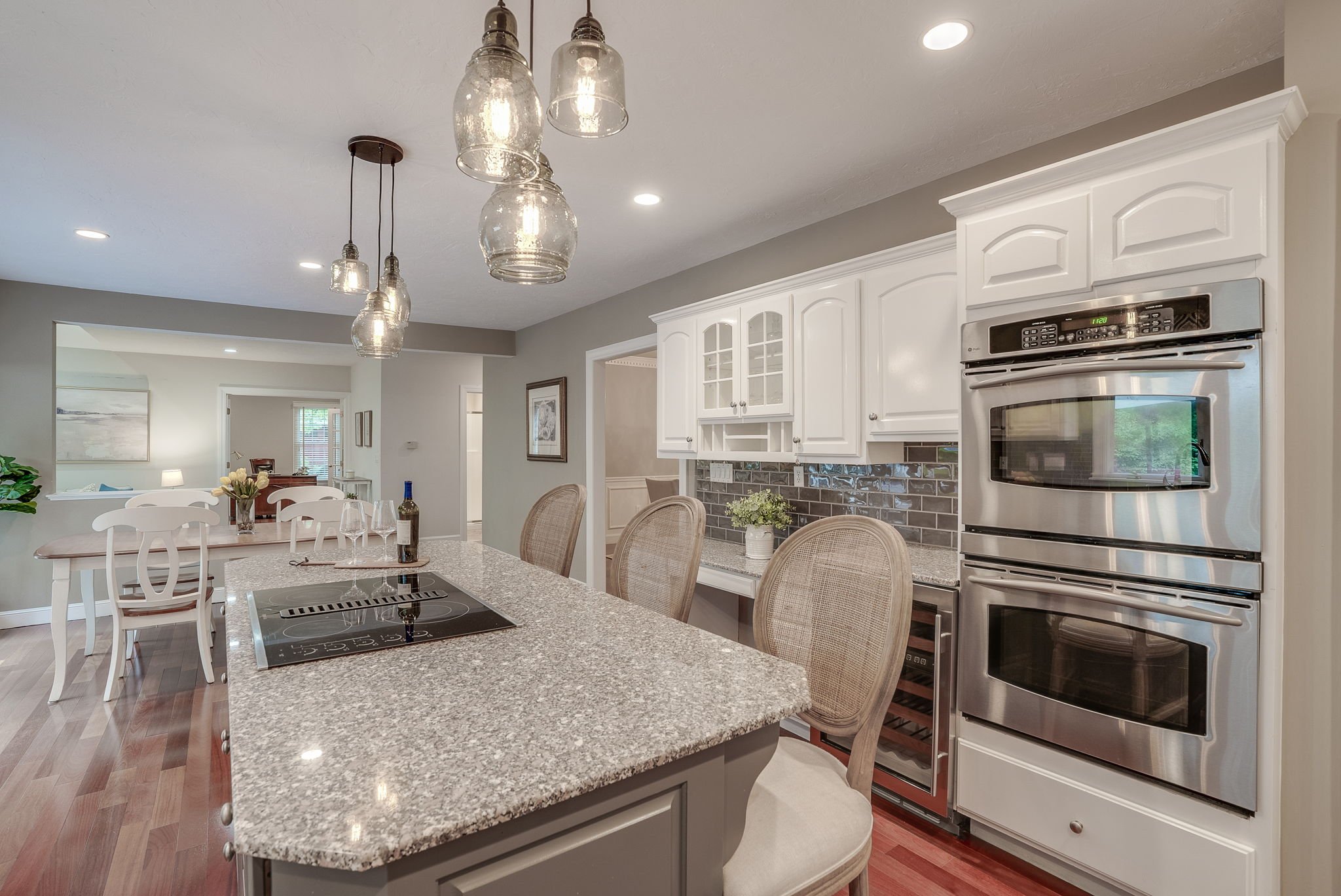 28-web-or-mls-9CopelandDriveJune2024BedfordMA-30.jpg