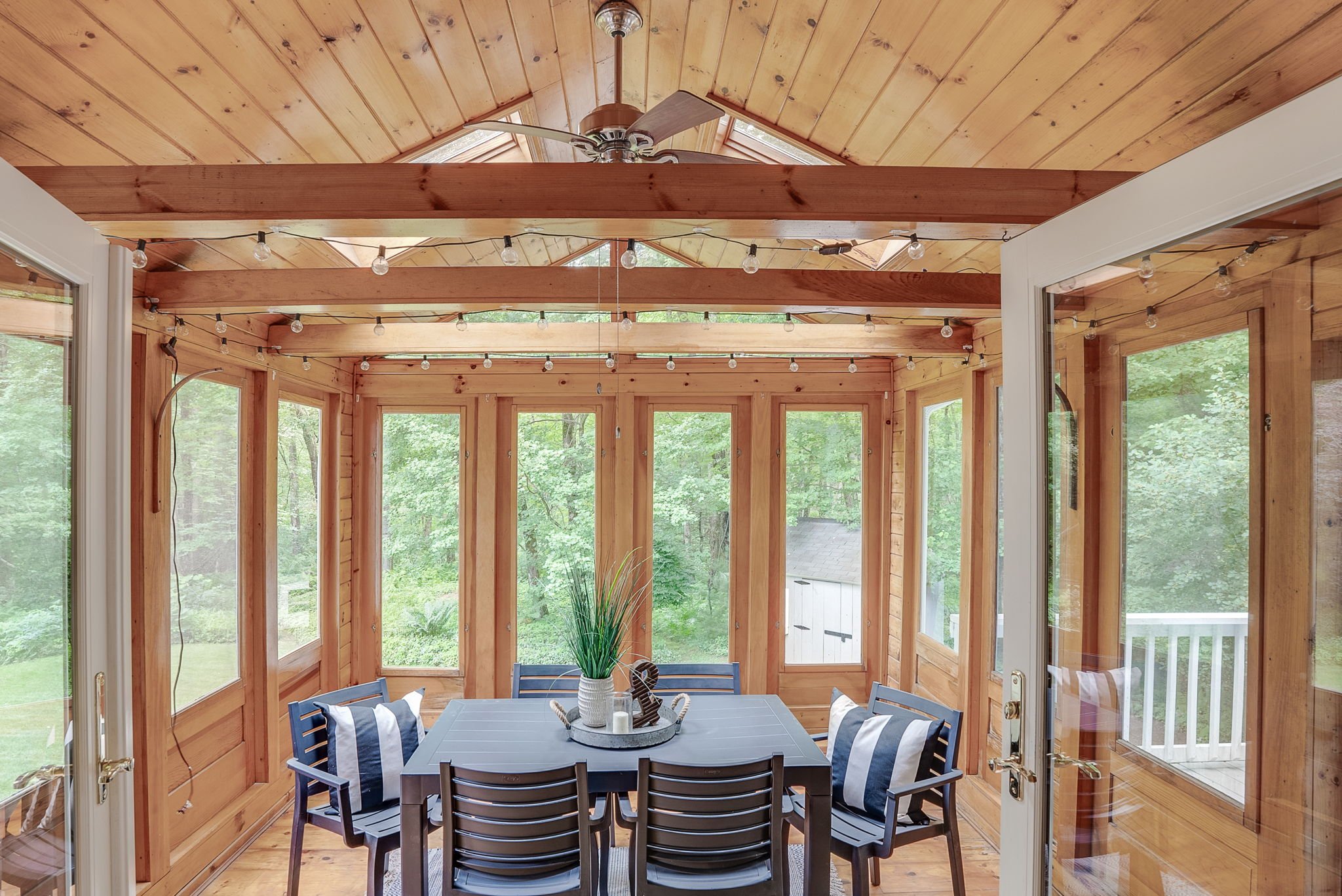 18-web-or-mls-115MeadowLaneBoxboroughMA-18.jpg