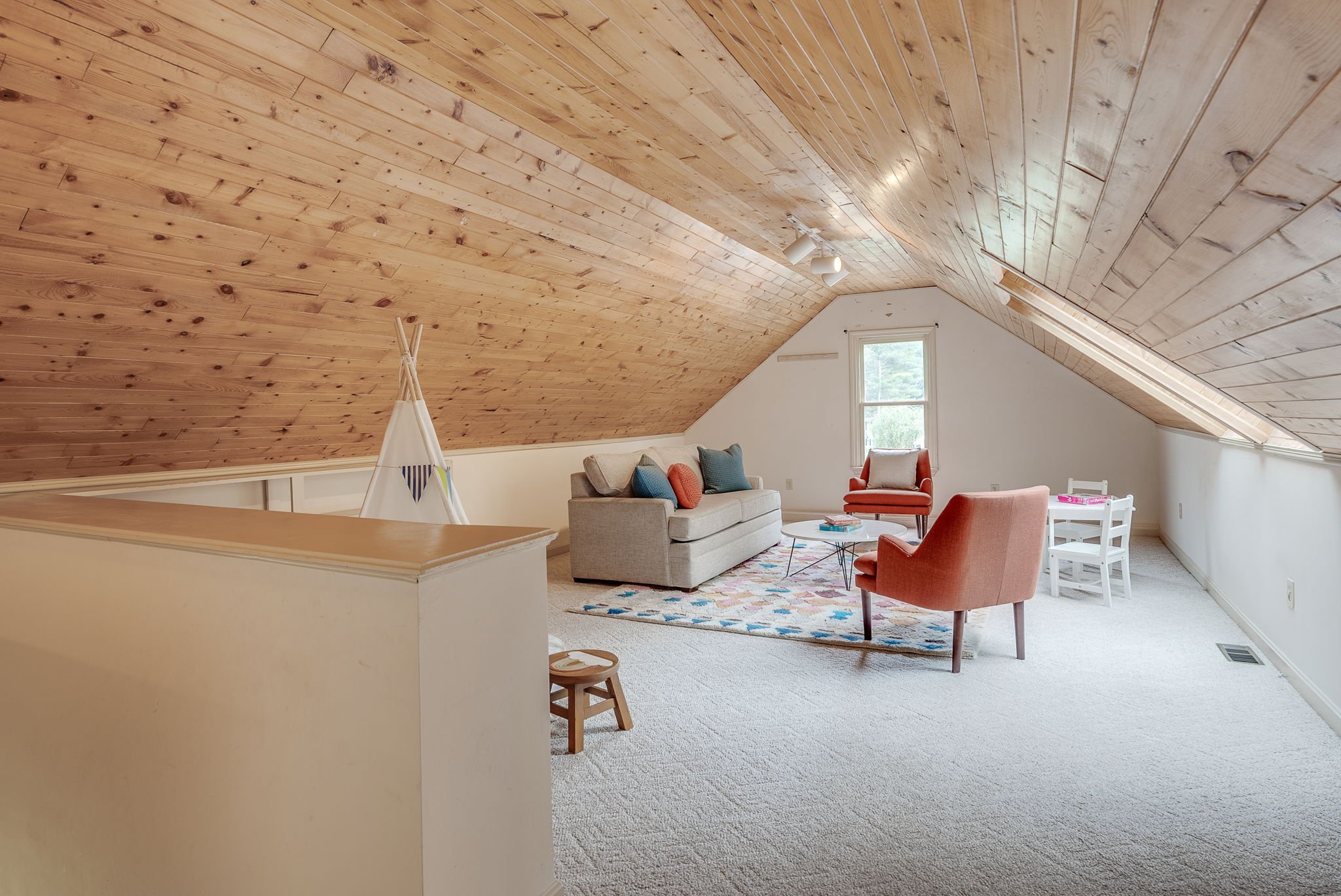 40-web-or-mls-115MeadowLaneBoxboroughMA-40.jpg