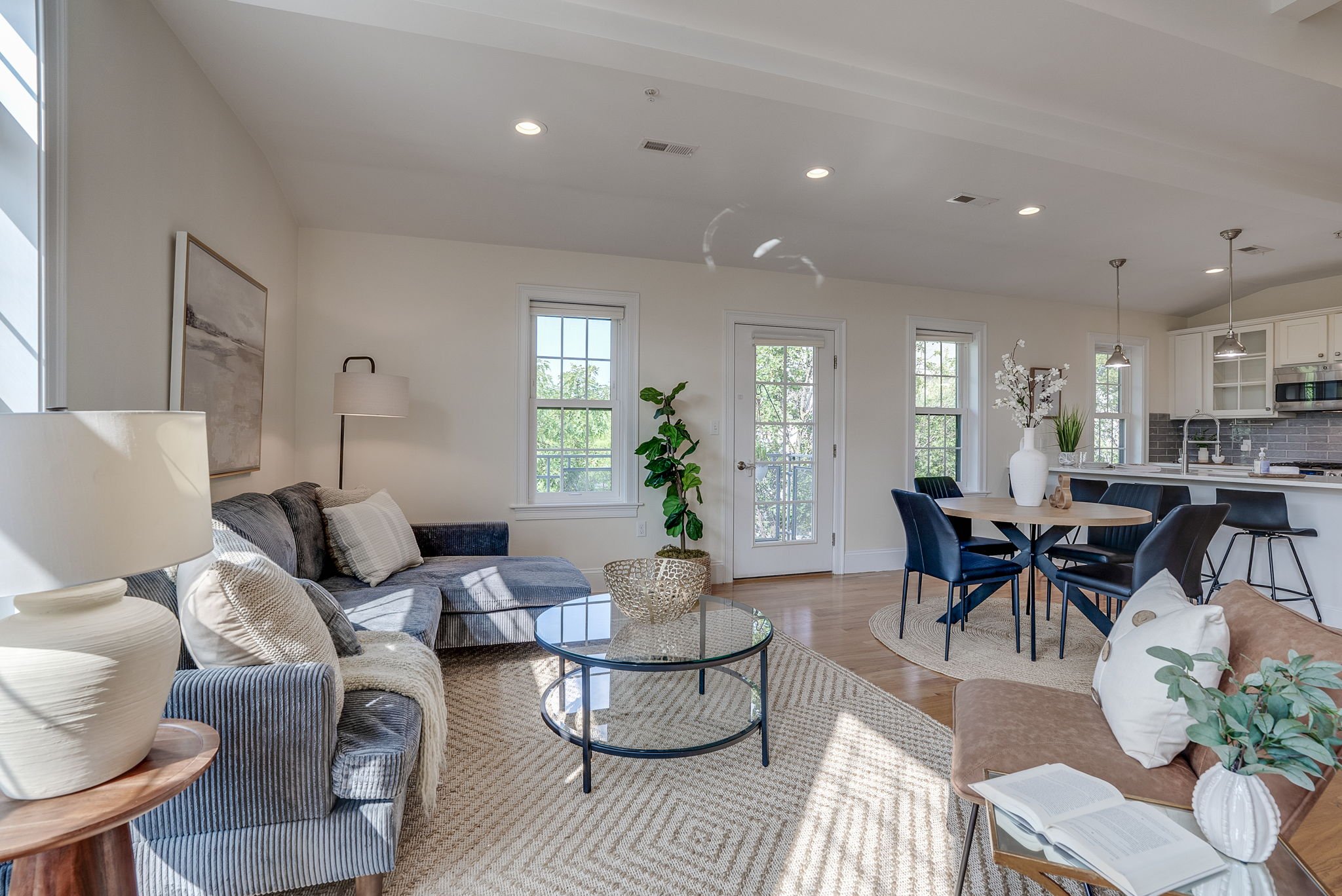 6-web-or-mls-235LowellStreetU5SomervilleMA-07.jpg