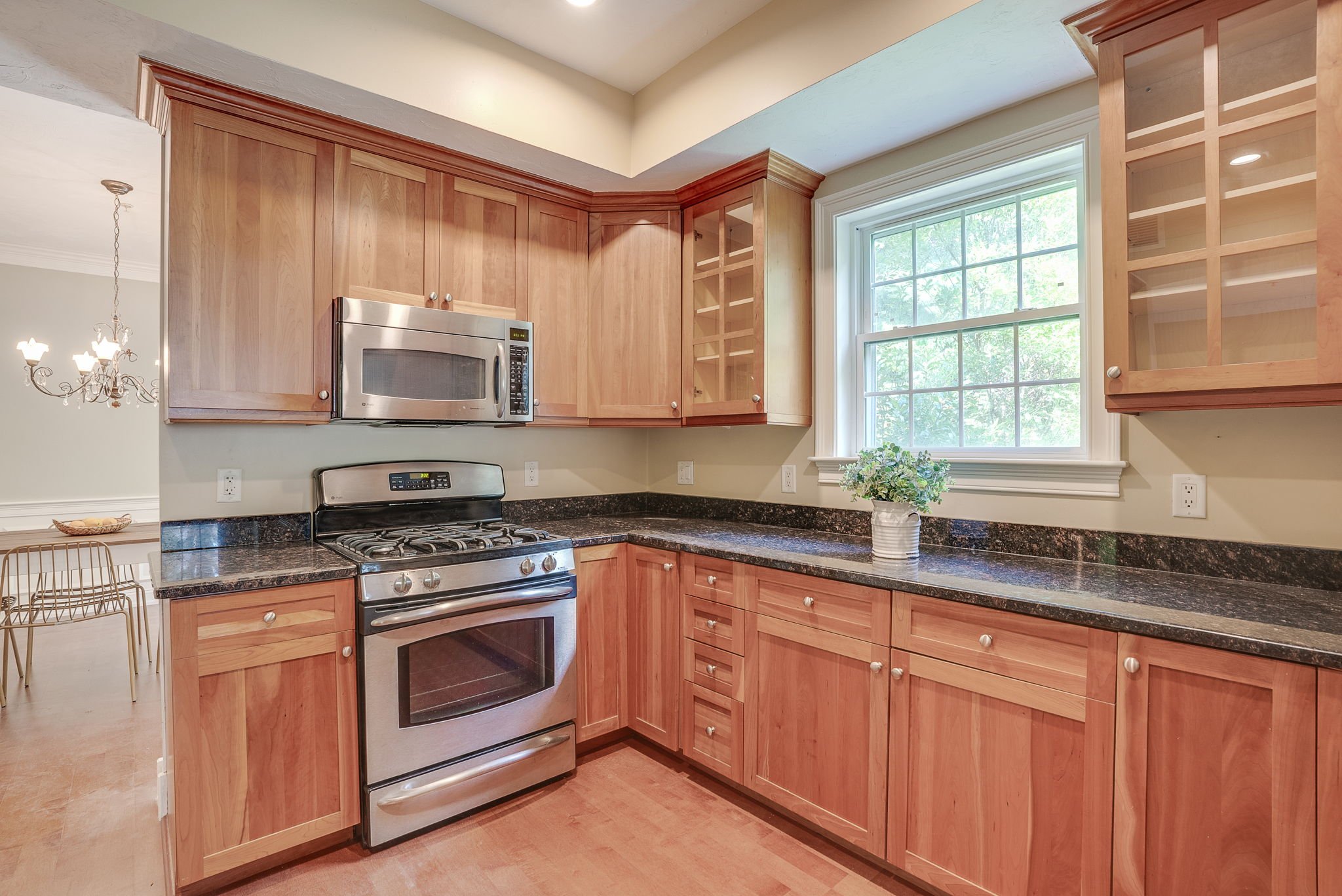 11-web-or-mls-1104AlbionStreetBedfordMA-11.jpg