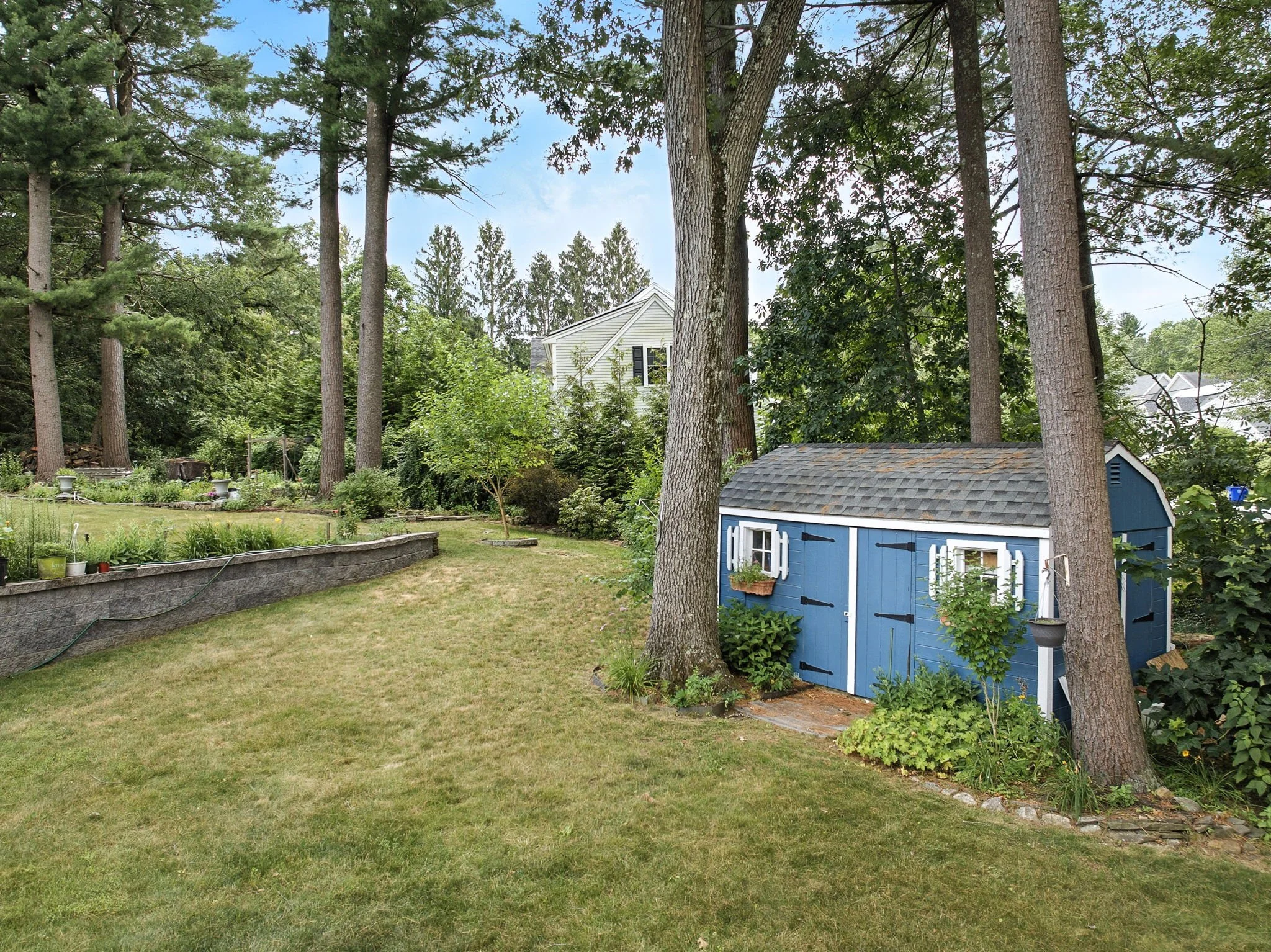 6-web-or-mls-1GlenridgeDriveBedfordMA-06.jpg