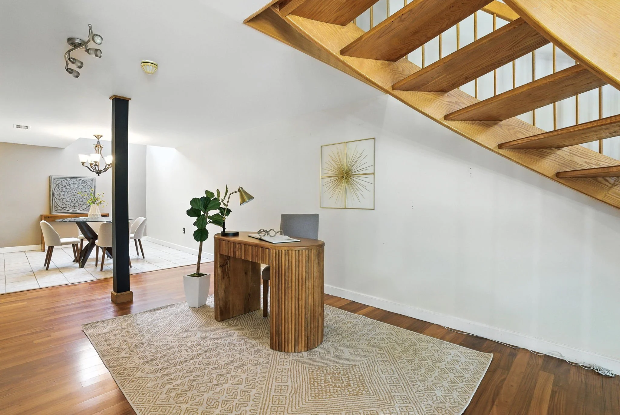 10-web-or-mls-75PageRoadU13BedfordMA-10.jpg