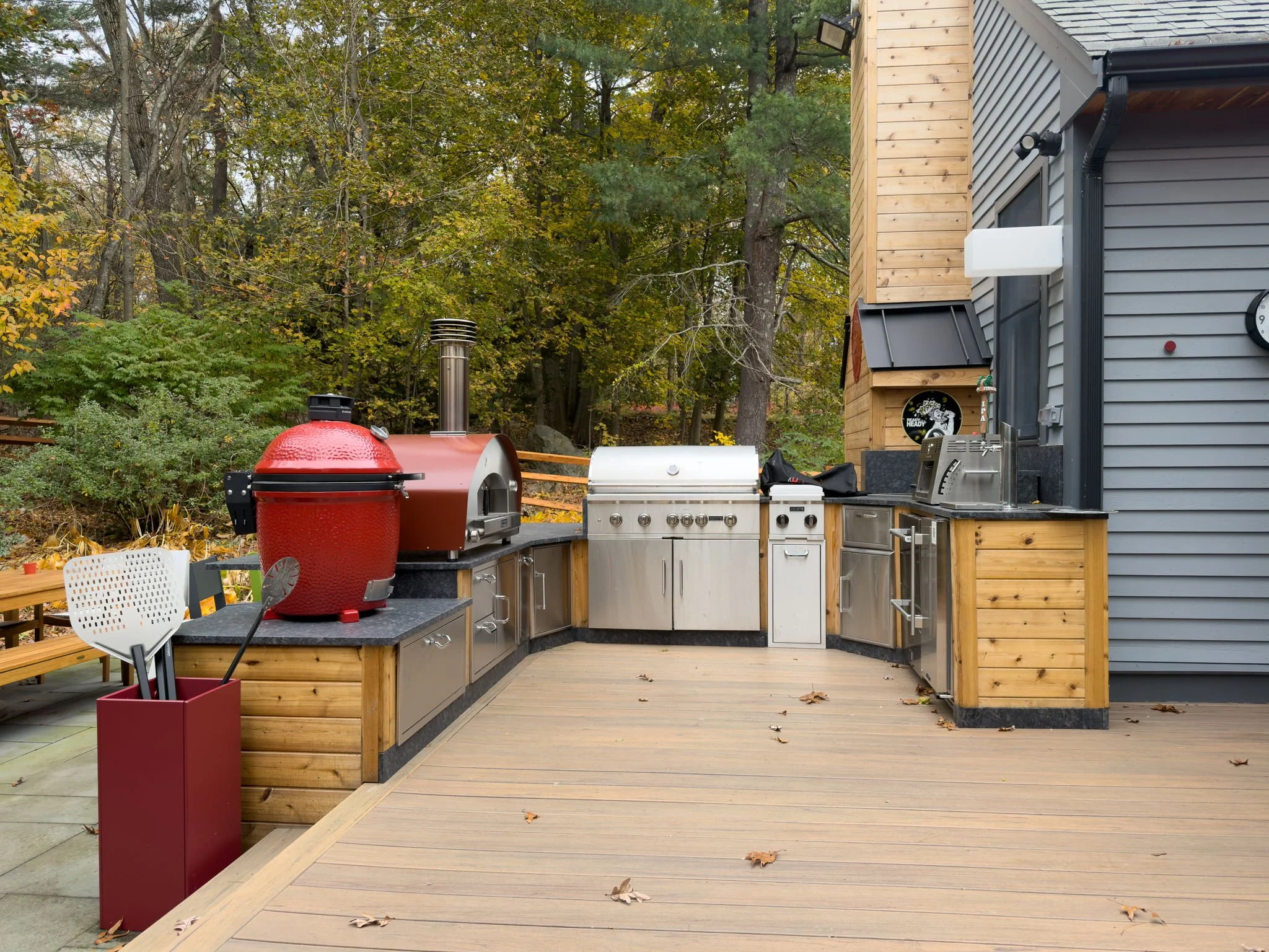 25-web-or-mls-OutdoorKitchen-02.jpg
