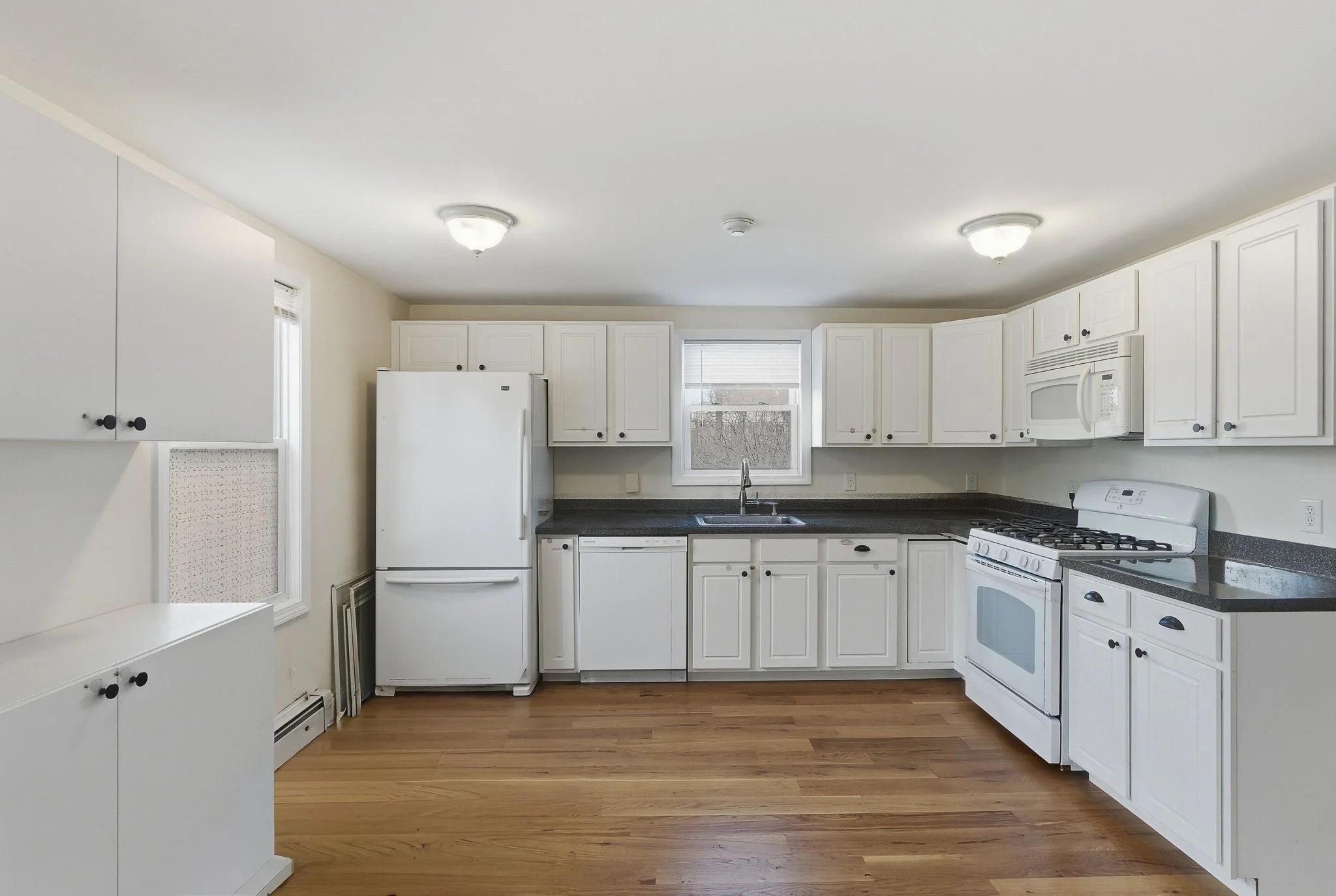 14-web-or-mls-45RSouthRoadBedfordMA-14.jpg