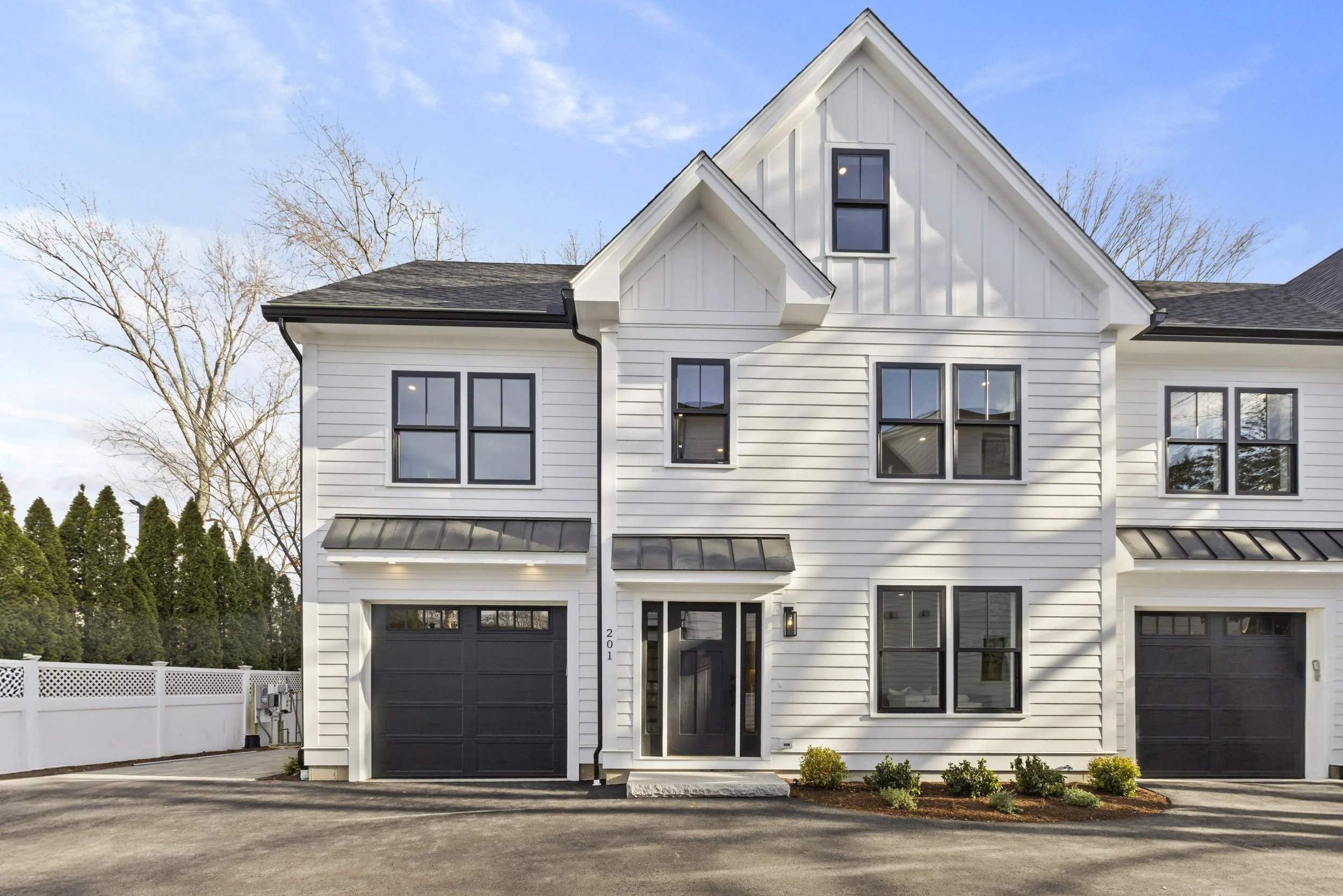 002_11.20.2025 01 10-webber-ave 201 (lauren regnery)_st.jpg