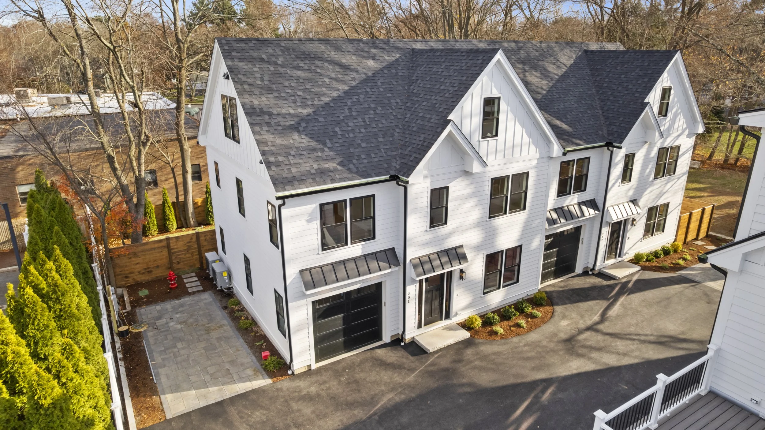 010_11.20.2025 01 10-webber-ave 201 (lauren regnery)_st.jpg