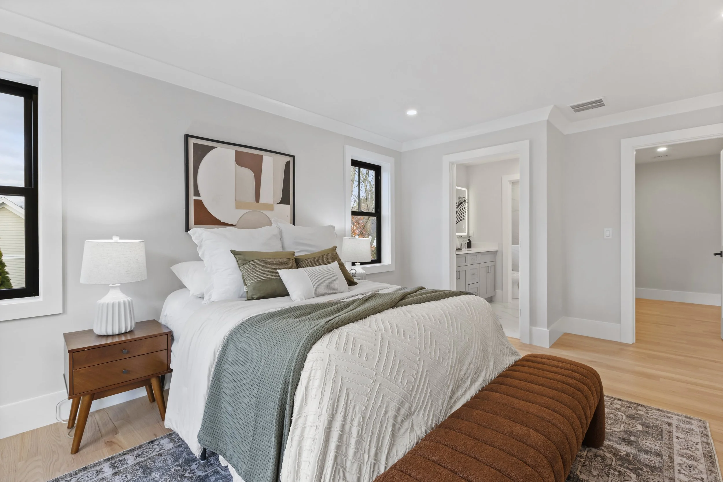 040_11.20.2025 01 10-webber-ave 201 (lauren regnery)_st.jpg