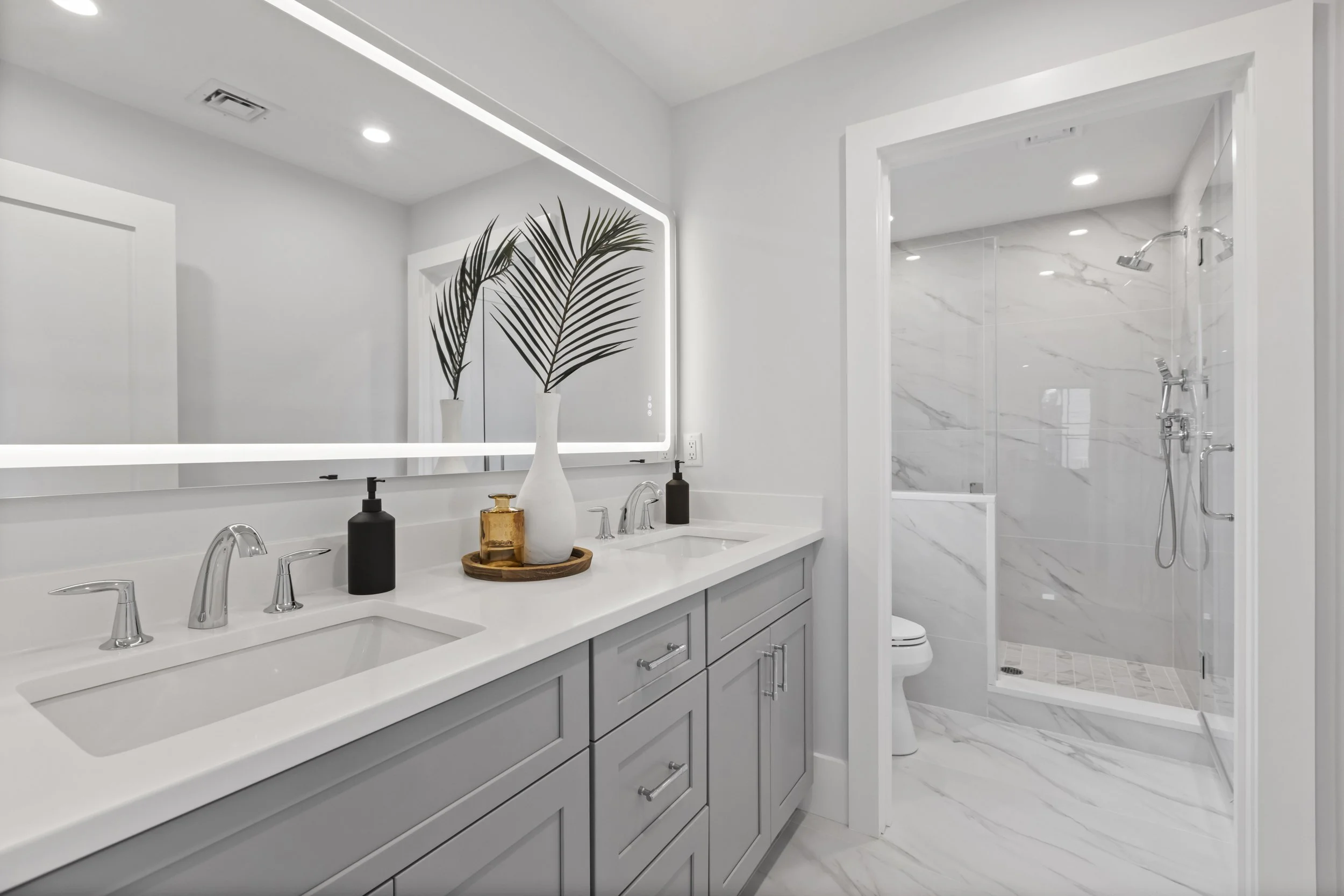 042_11.20.2025 01 10-webber-ave 201 (lauren regnery)_st.jpg