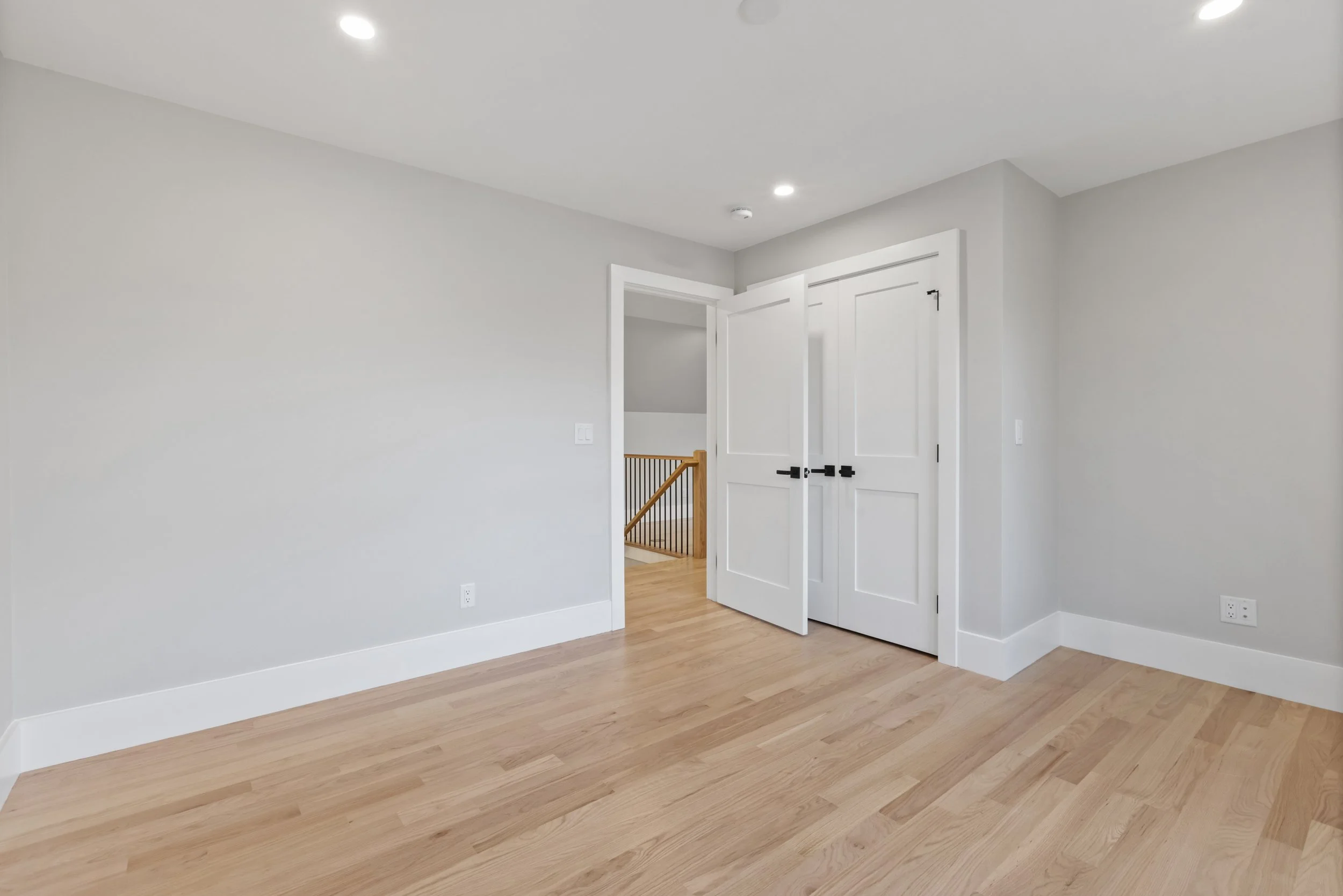 057_11.20.2025 01 10-webber-ave 201 (lauren regnery)_st.jpg