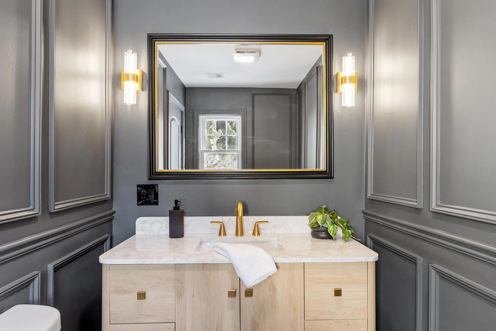 401 Belknap Road Framingham Massachusetts Job 38178 0012.jpg