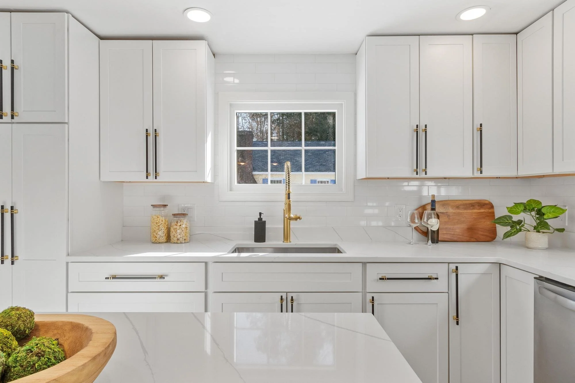 401 Belknap Road Framingham Massachusetts Job 38178 0025.jpg