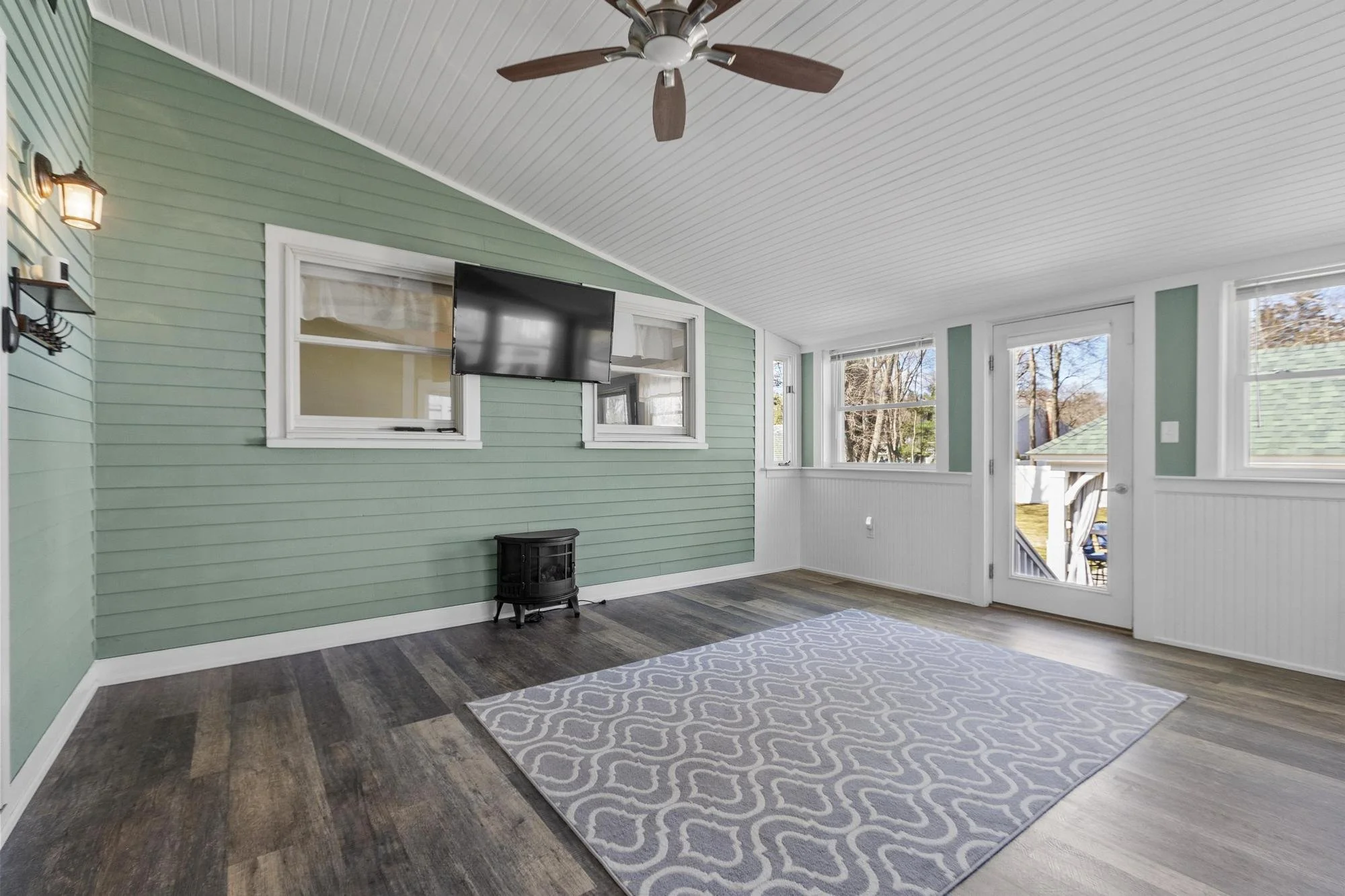 97 Hartwell Road Bedford Massachusetts Job 38361 0049.jpg