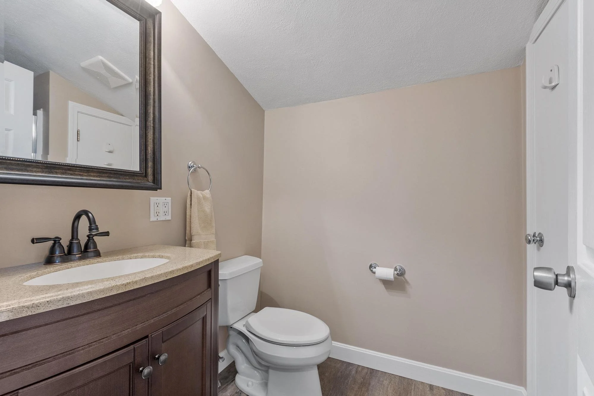 97 Hartwell Road Bedford Massachusetts Job 38361 0053.jpg