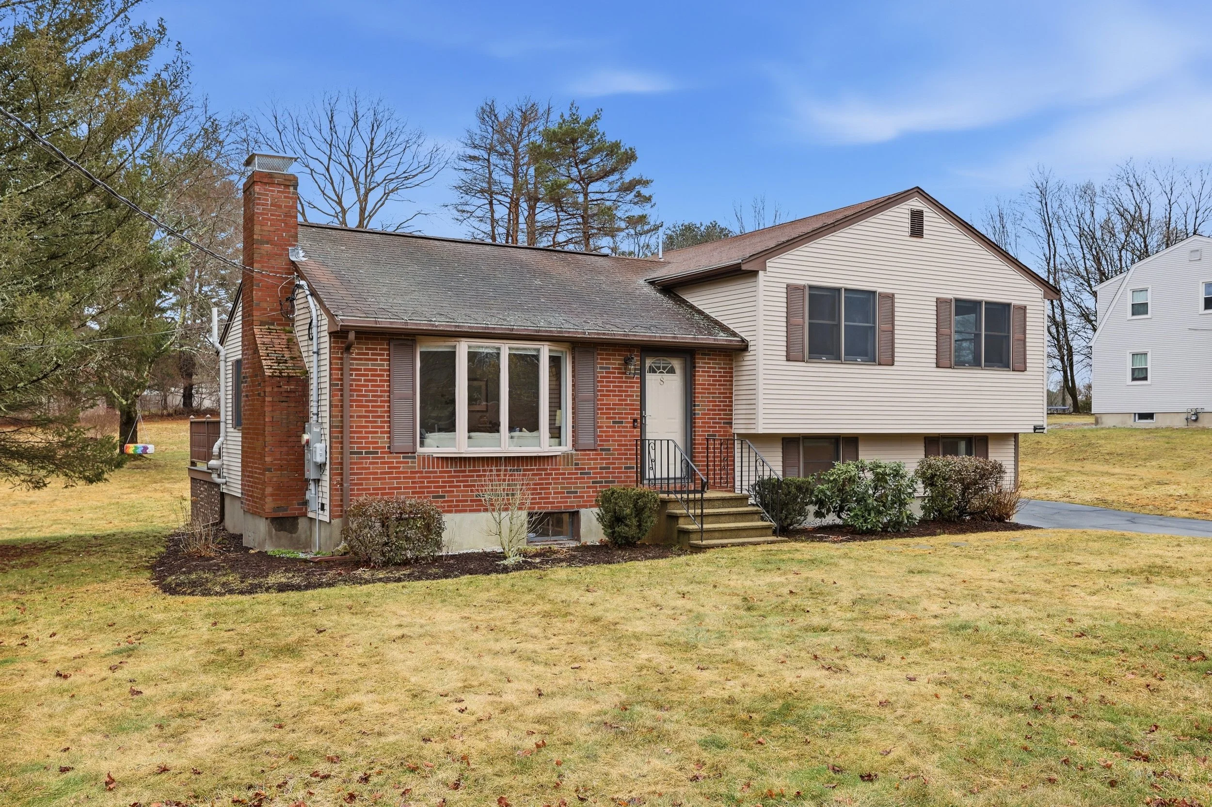 8 Wagon Wheel Dr | Bedford,&nbsp;MA&nbsp;01730