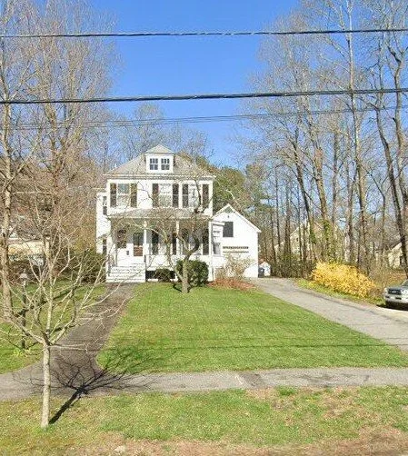 38 Hillside Ave | Bedford, MA 01730