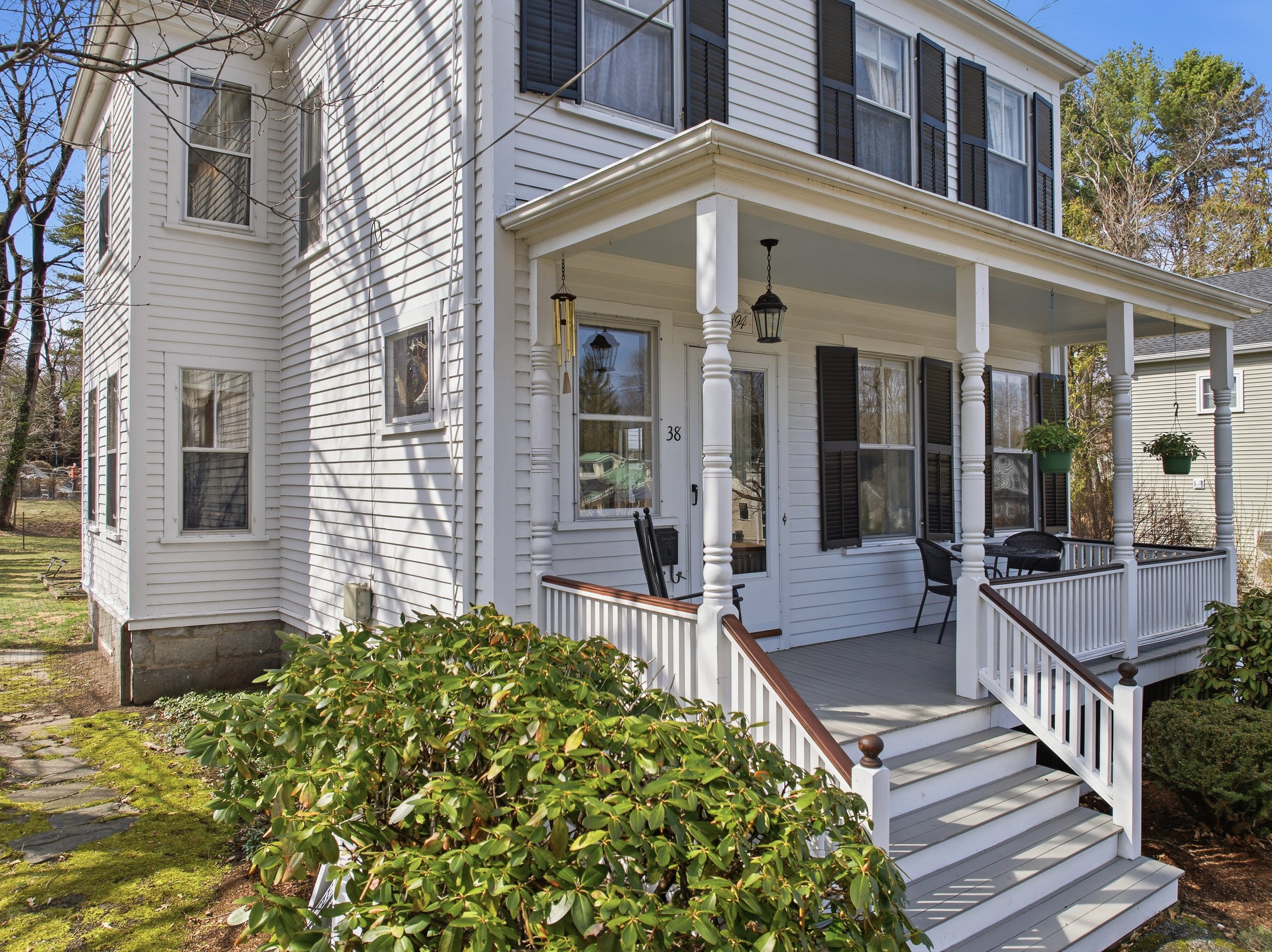 3-print-38HillsideAvenueBedfordMA-03.jpg