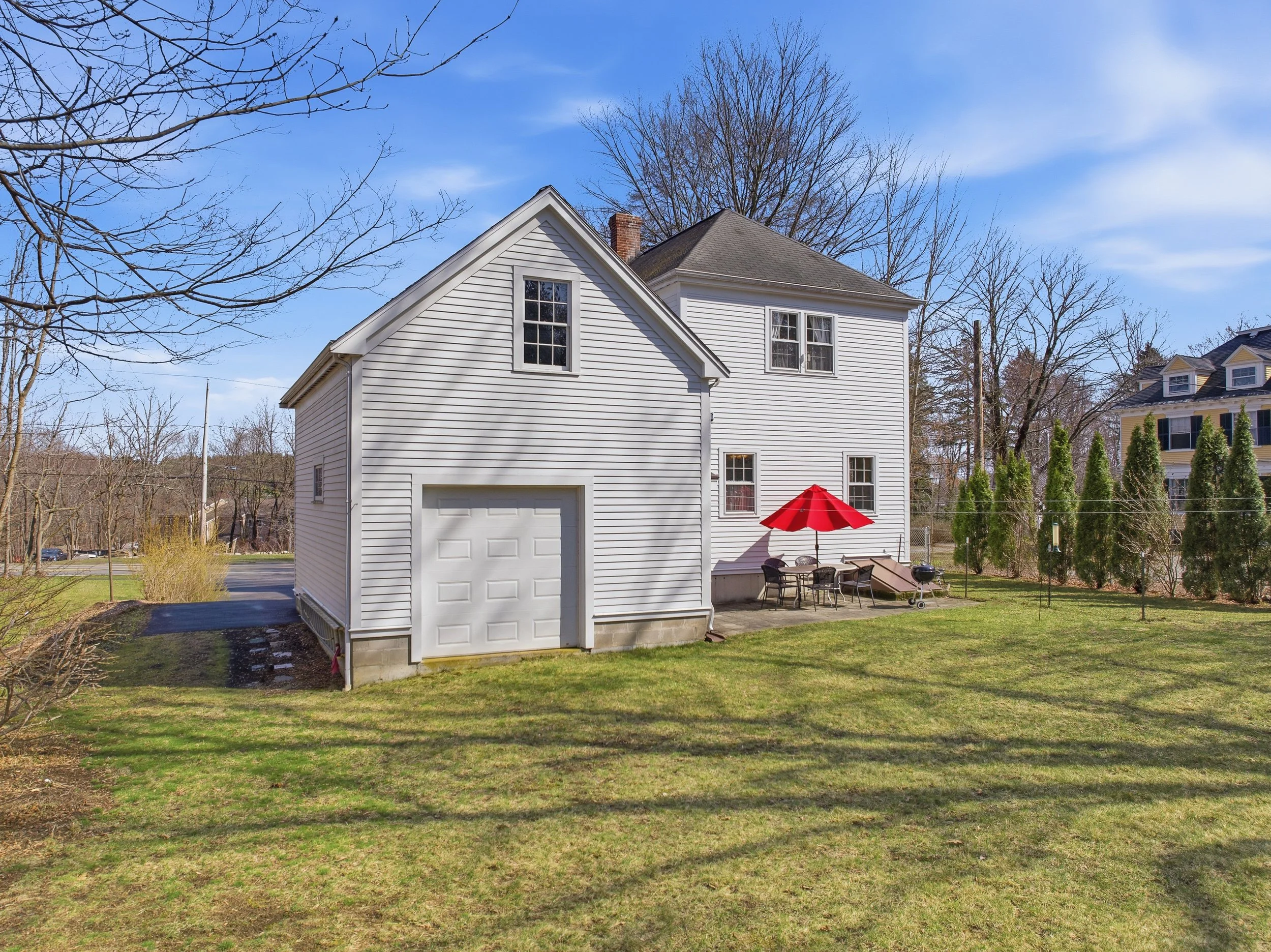 4-print-38HillsideAvenueBedfordMA-04.jpg