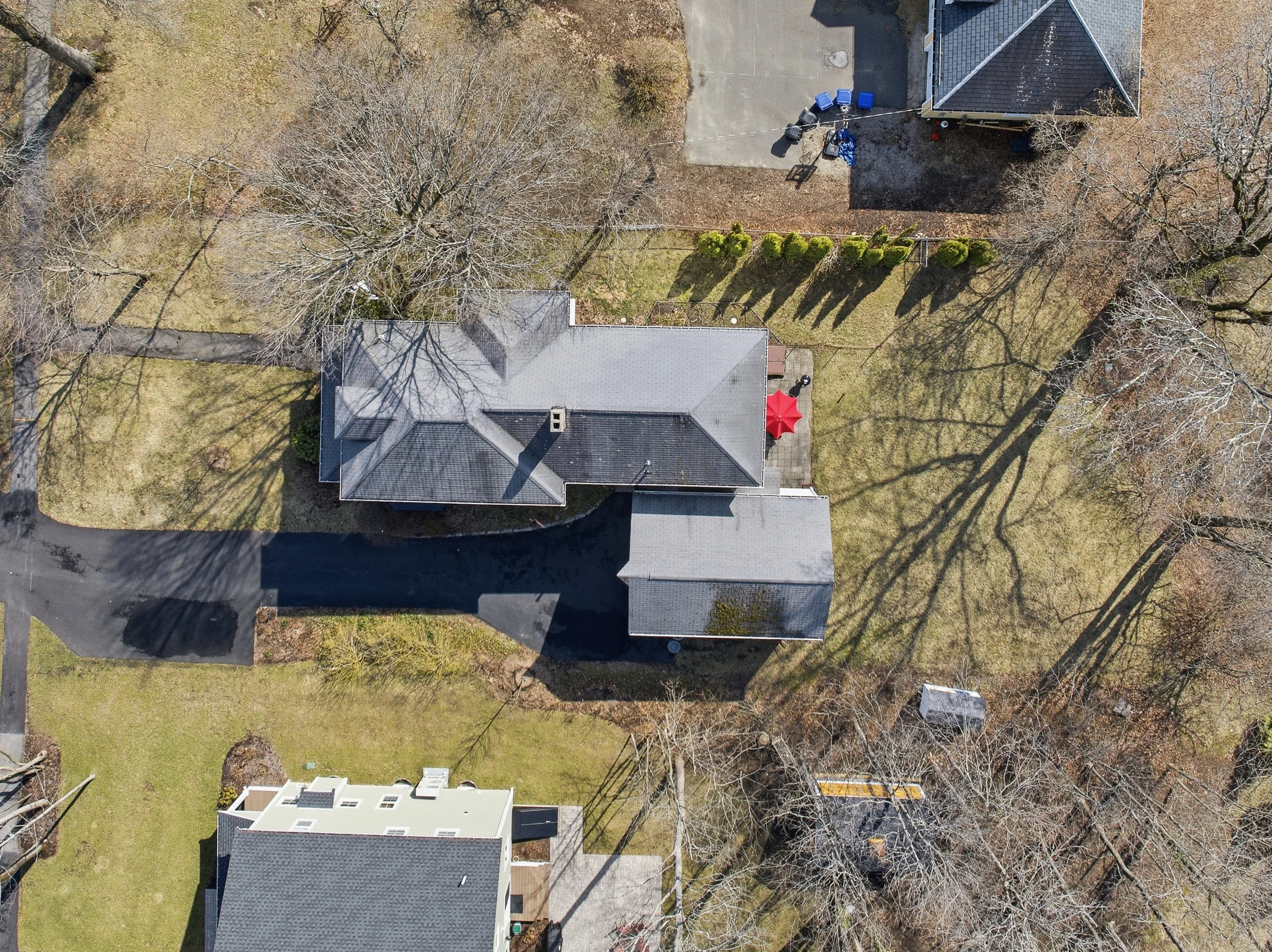 6-print-38HillsideAvenueBedfordMA-06.jpg