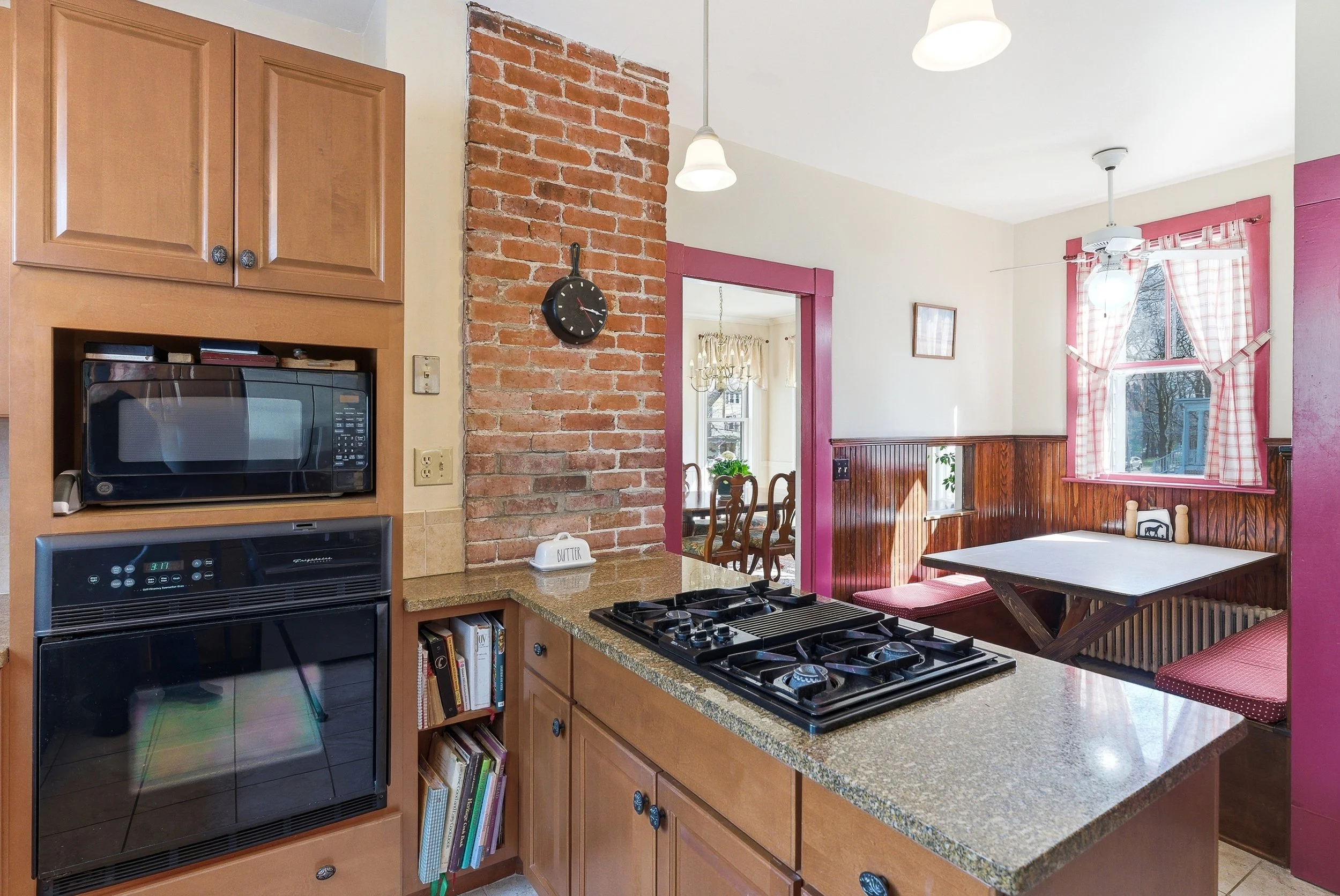 22-print-38HillsideAvenueBedfordMA-22.jpg