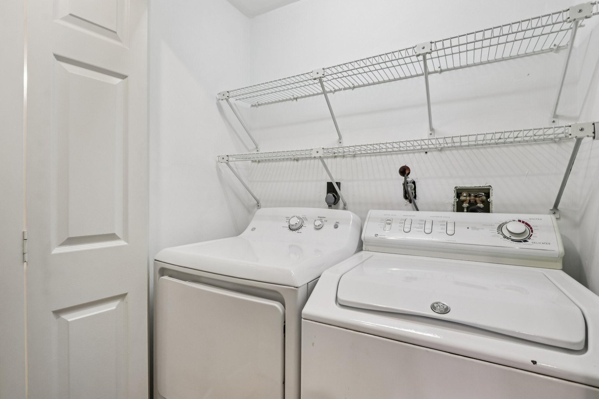 18-web-or-mls-Mitchell Grant Way-S0810-018.jpg