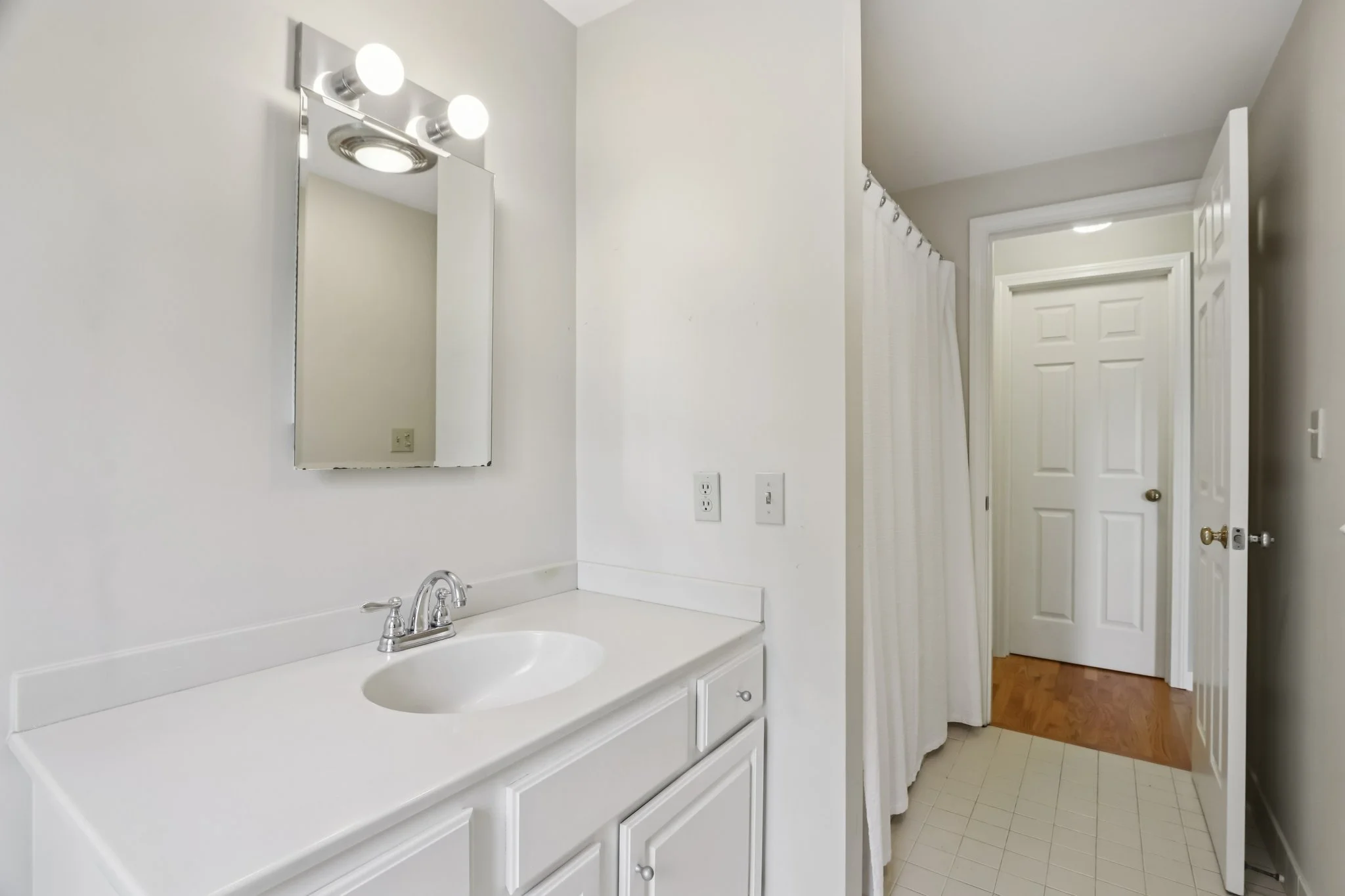 23-web-or-mls-Mitchell Grant Way-S0810-023.jpg