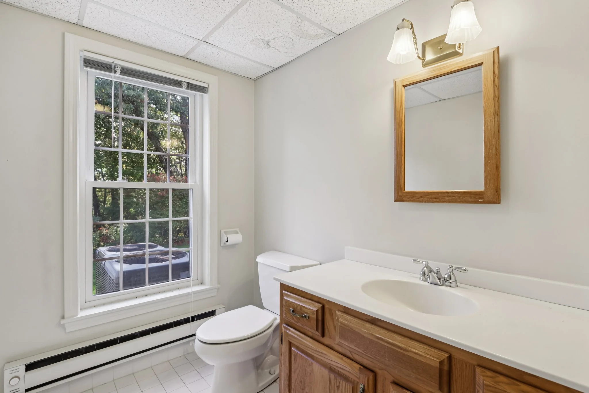 30-web-or-mls-Mitchell Grant Way-S0810-030.jpg