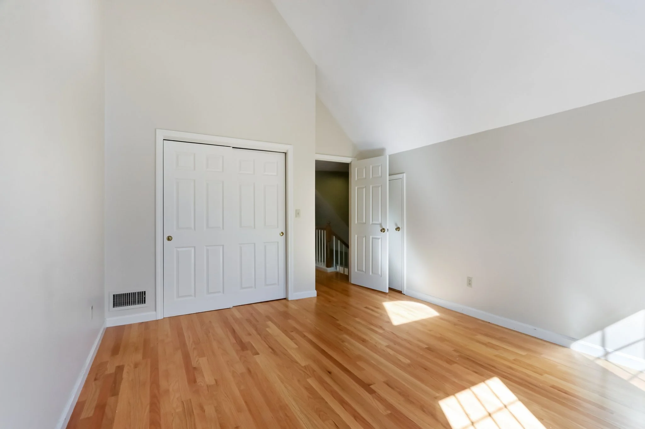 33-web-or-mls-Mitchell Grant Way-S0810-033.jpg