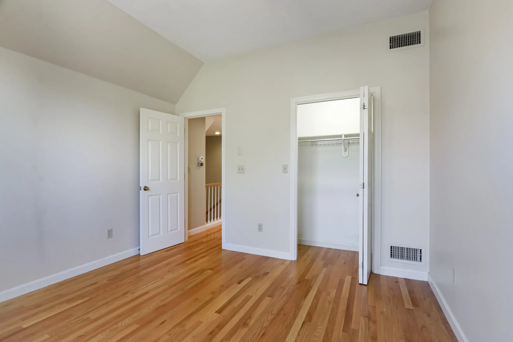 39-web-or-mls-Mitchell Grant Way-S0810-039.jpg
