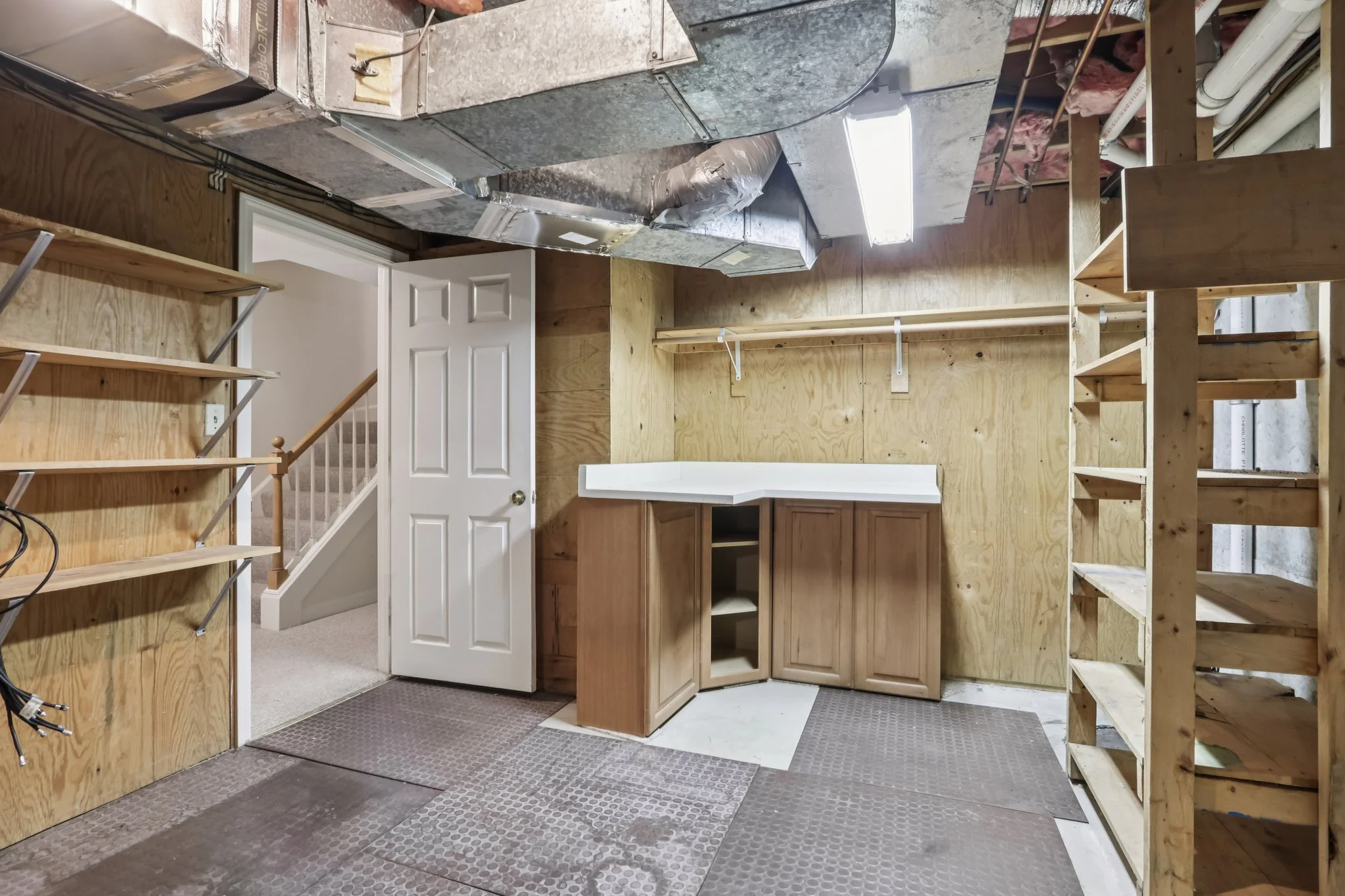 41-web-or-mls-Mitchell Grant Way-S0810-041.jpg
