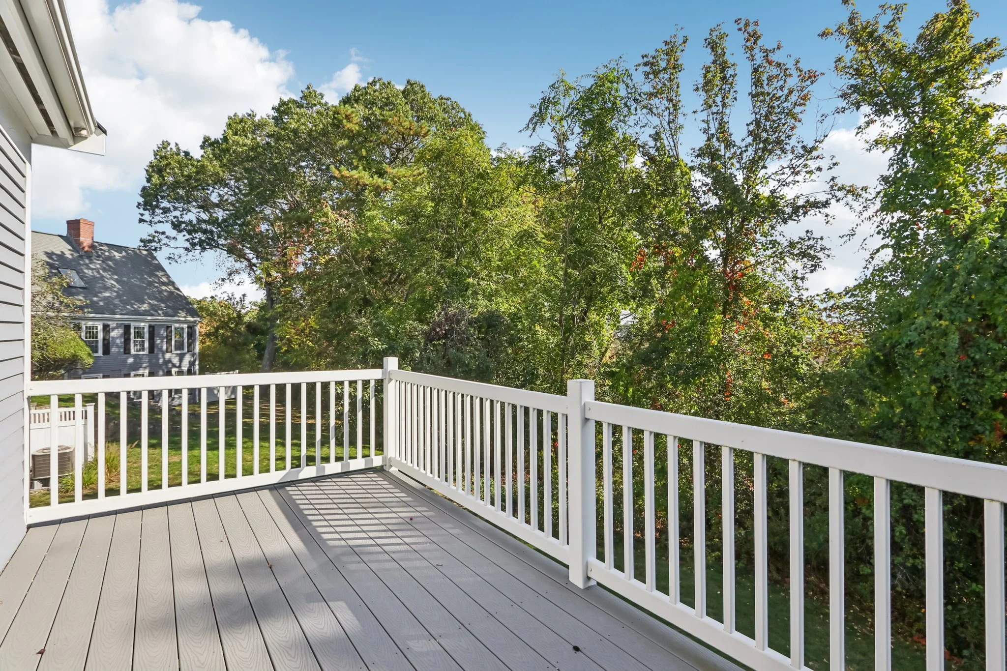 46-web-or-mls-Mitchell Grant Way-S0810-046.jpg