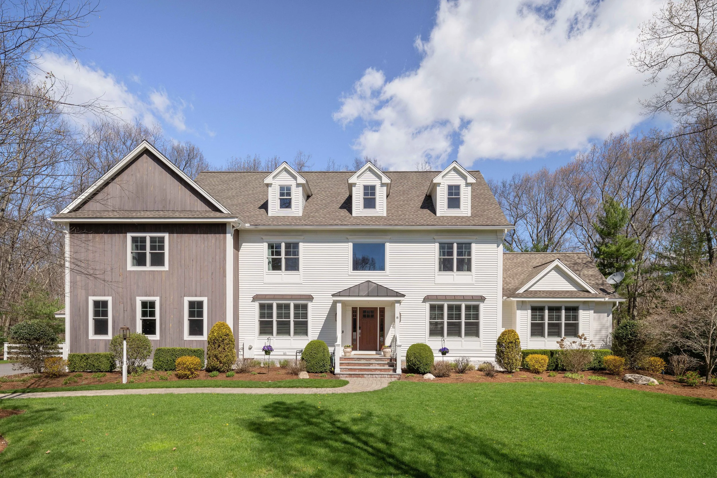 8 Goldman Circle | Bedford, MA 01730