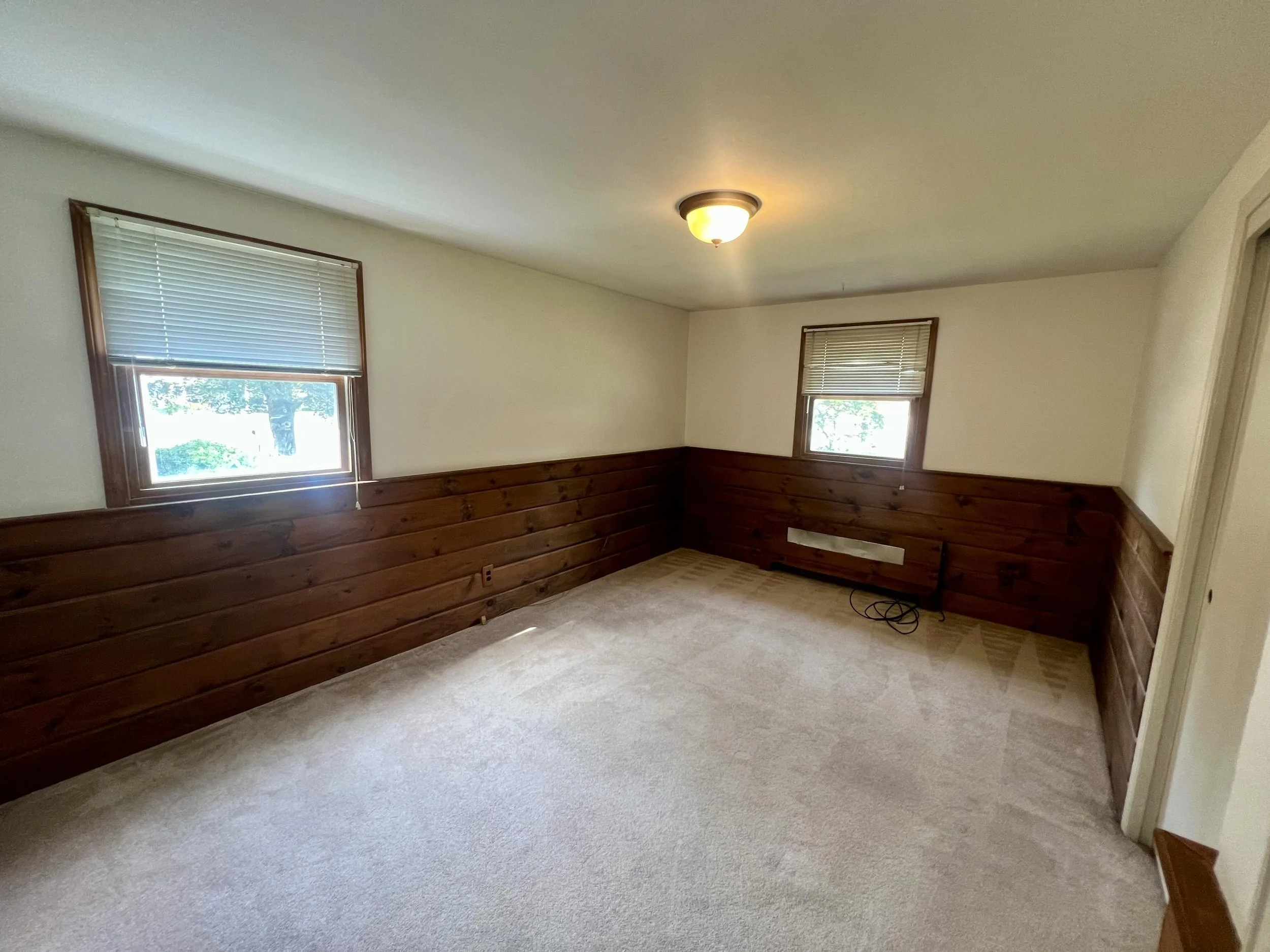 bedroom_front.jpg