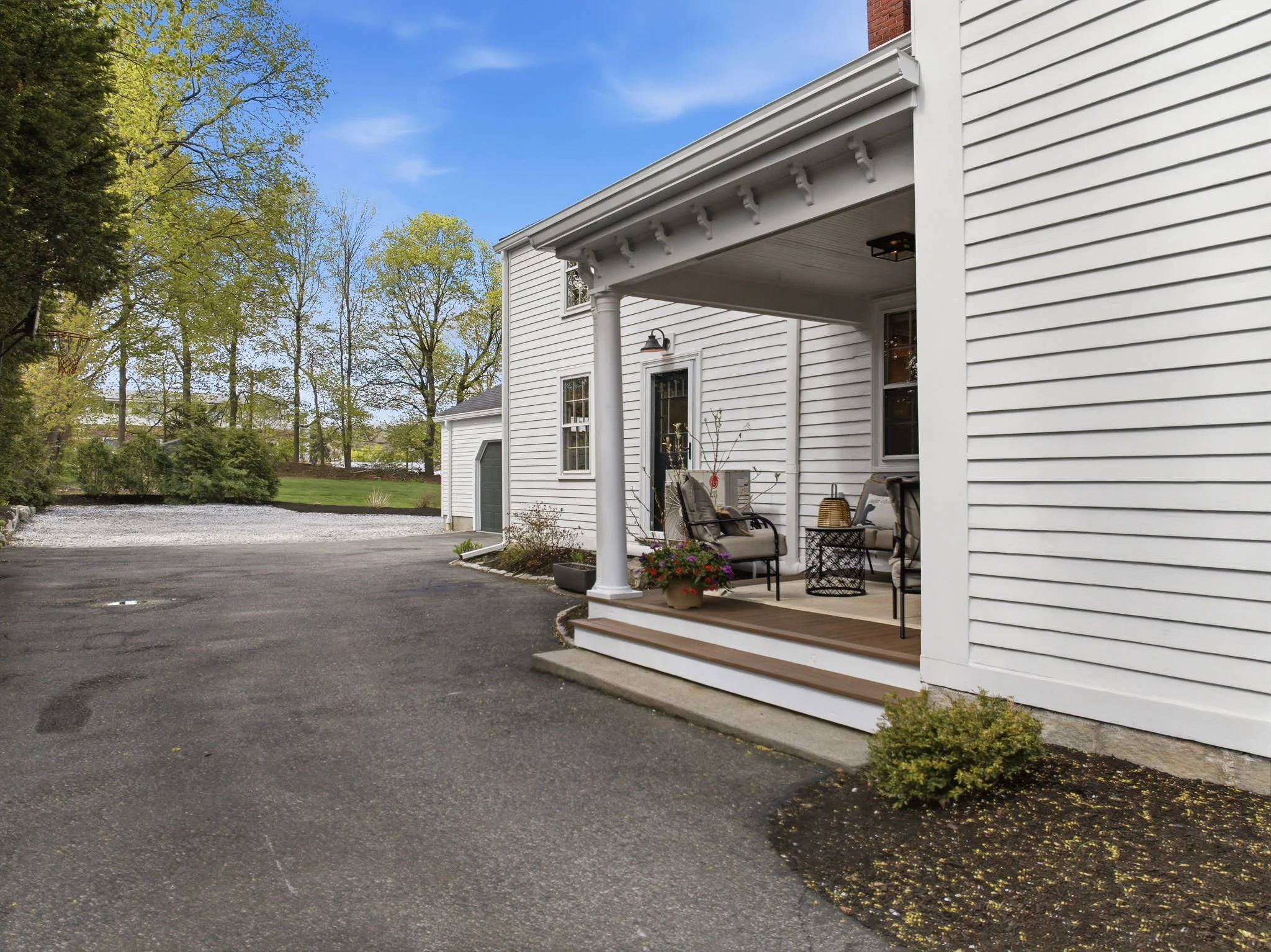 8-web-or-mls-5GreatRoadBedfordMA-08.jpg