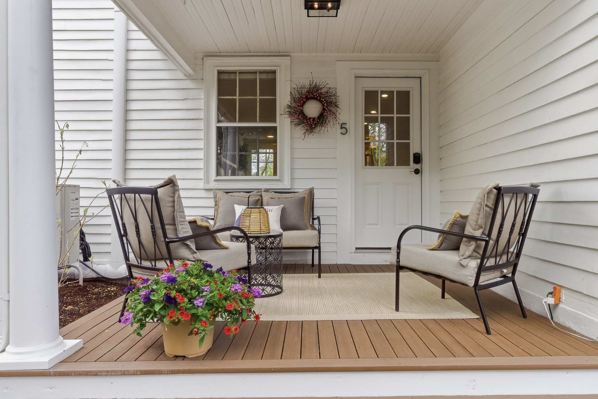 16-web-or-mls-5GreatRoadBedfordMA-16.jpg