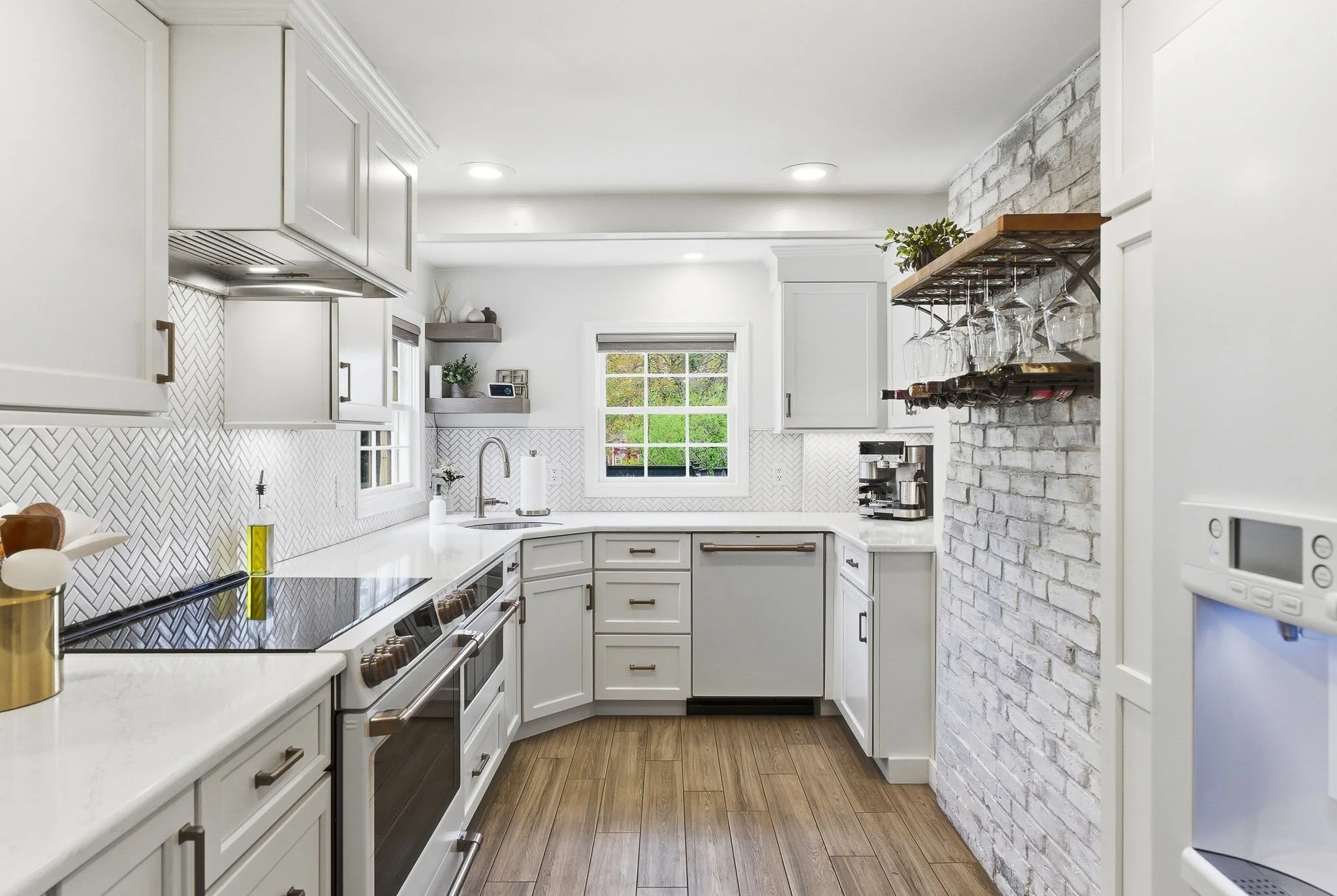 29-web-or-mls-5GreatRoadBedfordMA-29.jpg