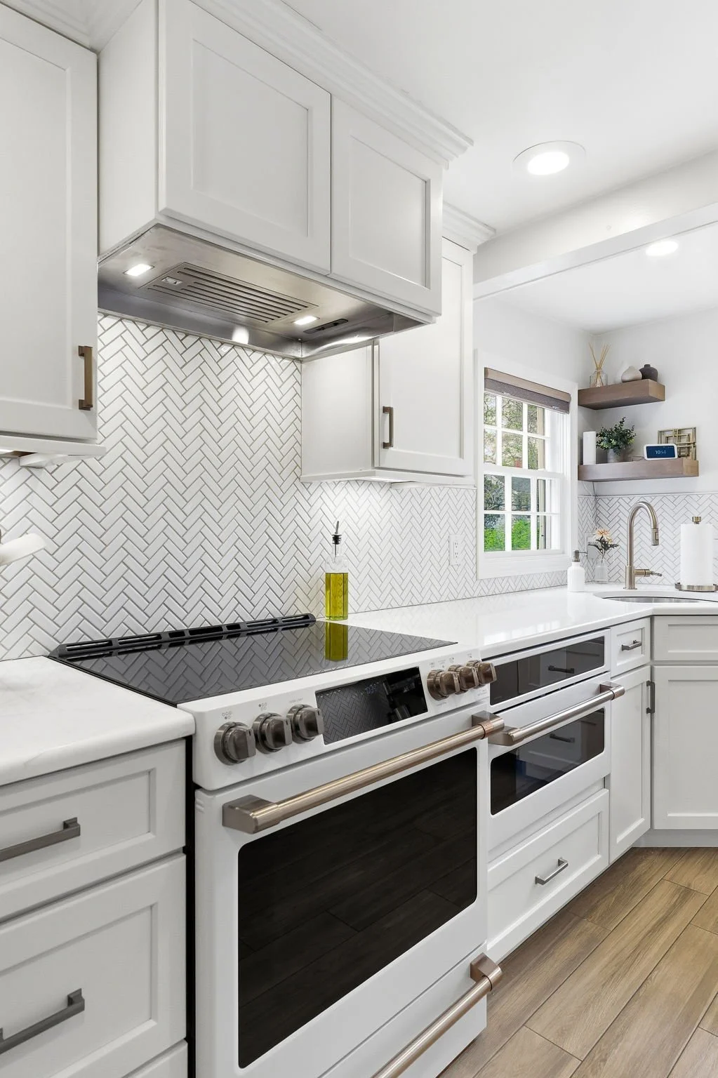 30-web-or-mls-5GreatRoadBedfordMA-30.jpg