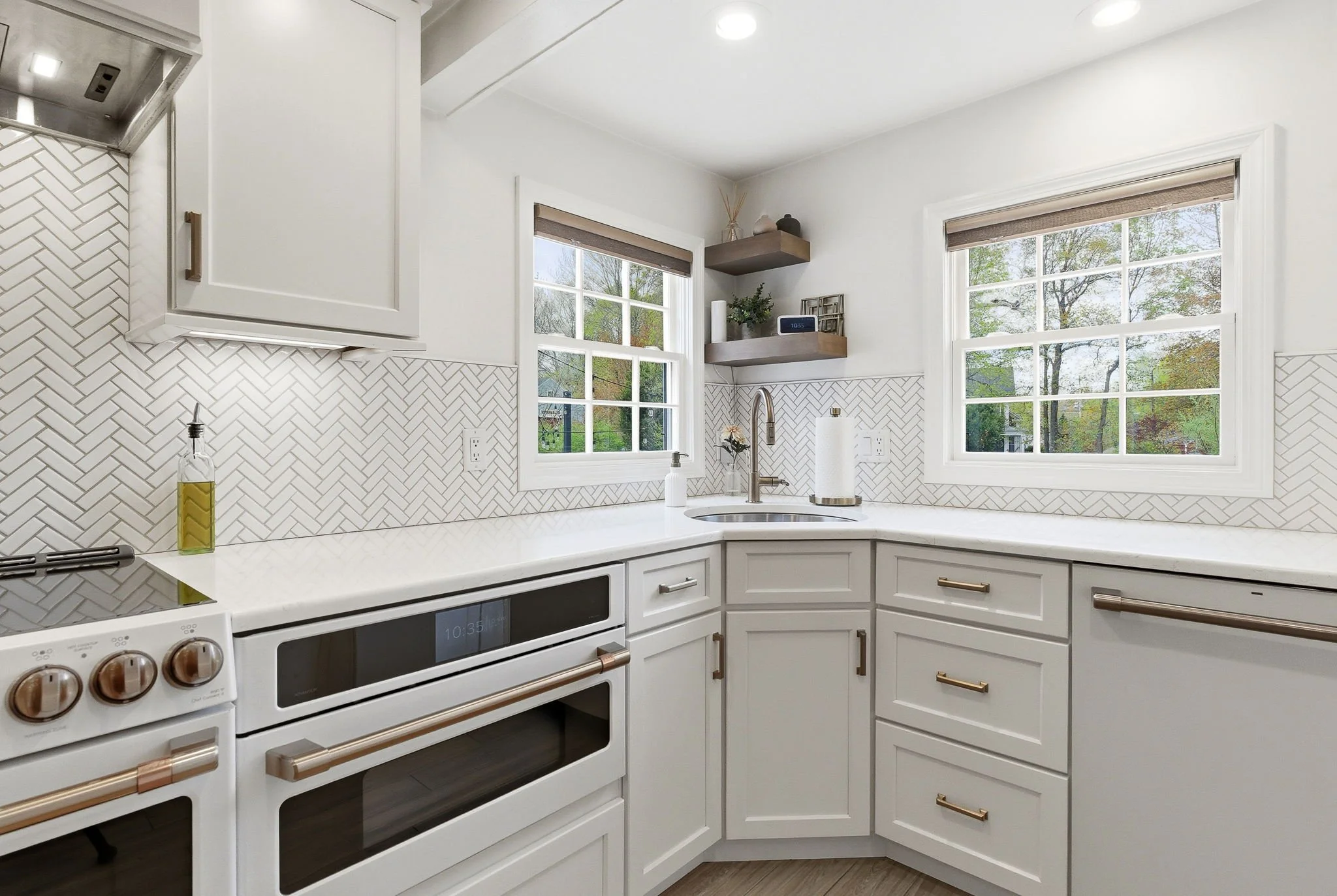 31-web-or-mls-5GreatRoadBedfordMA-31.jpg