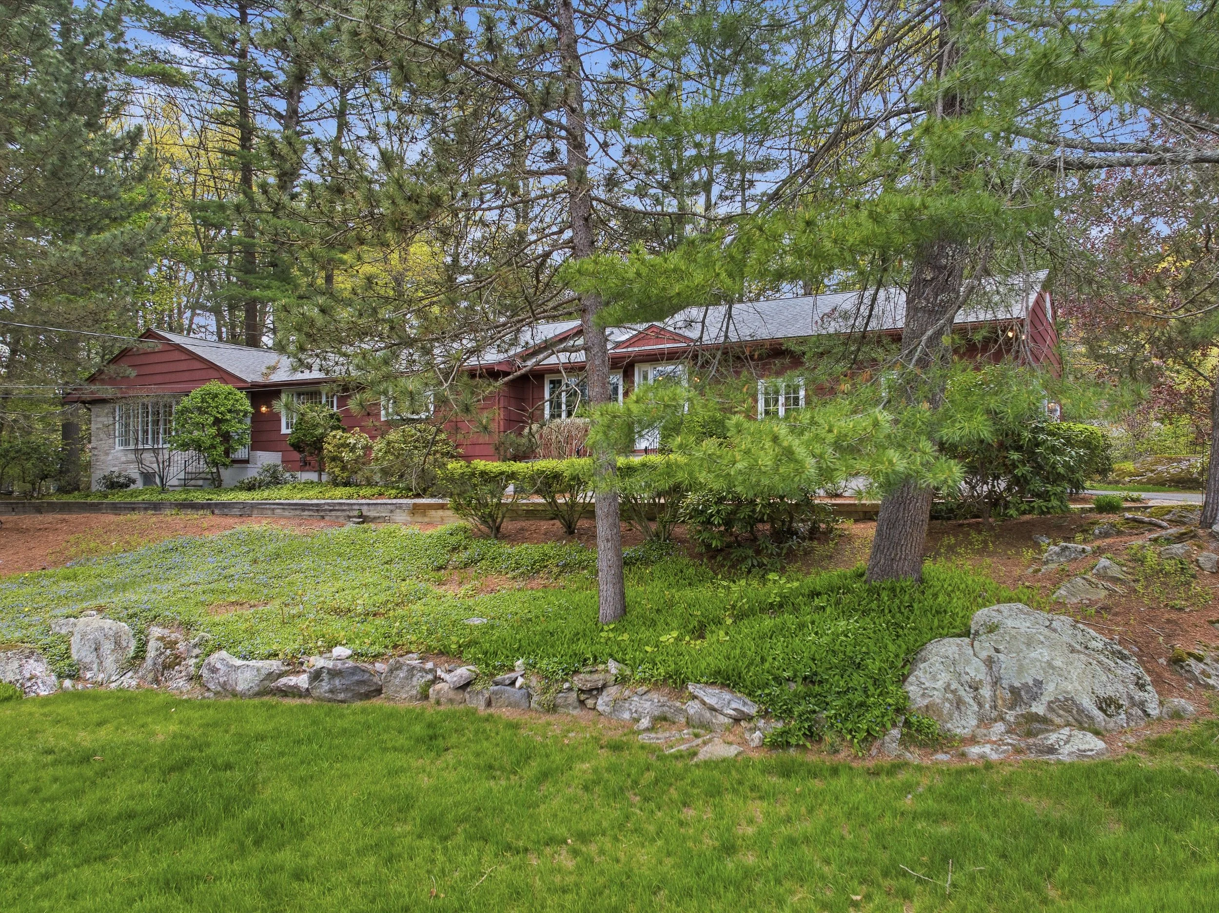 3-print-23HaydenLaneBedfordMA-03.jpg