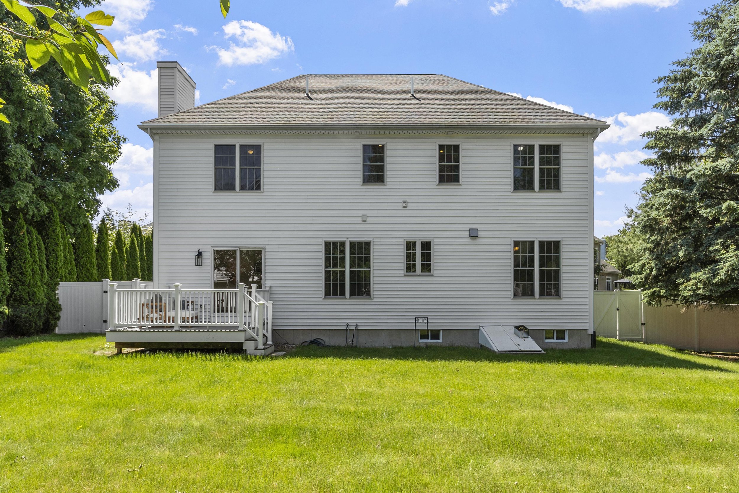 9 Meeting House Circle Bedford Massachusetts Job 39273 0007.jpg