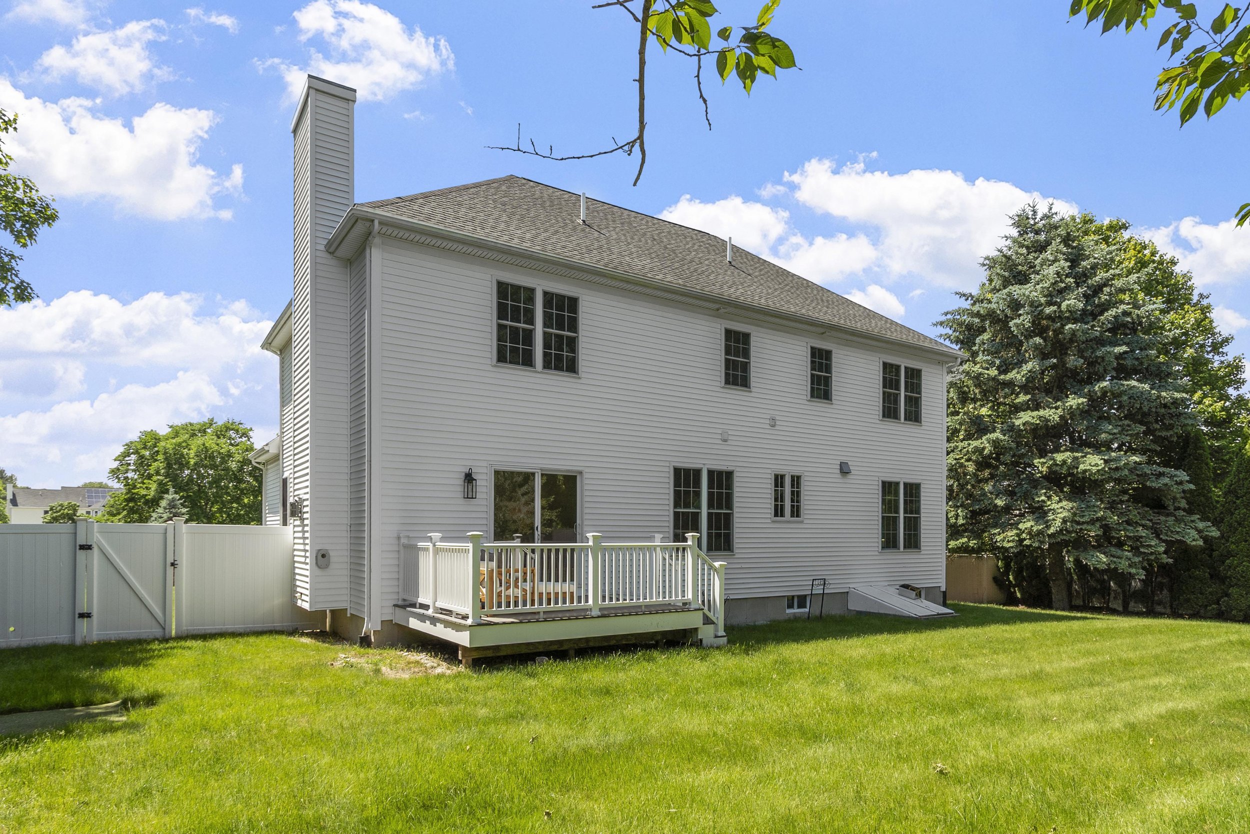 9 Meeting House Circle Bedford Massachusetts Job 39273 0008.jpg
