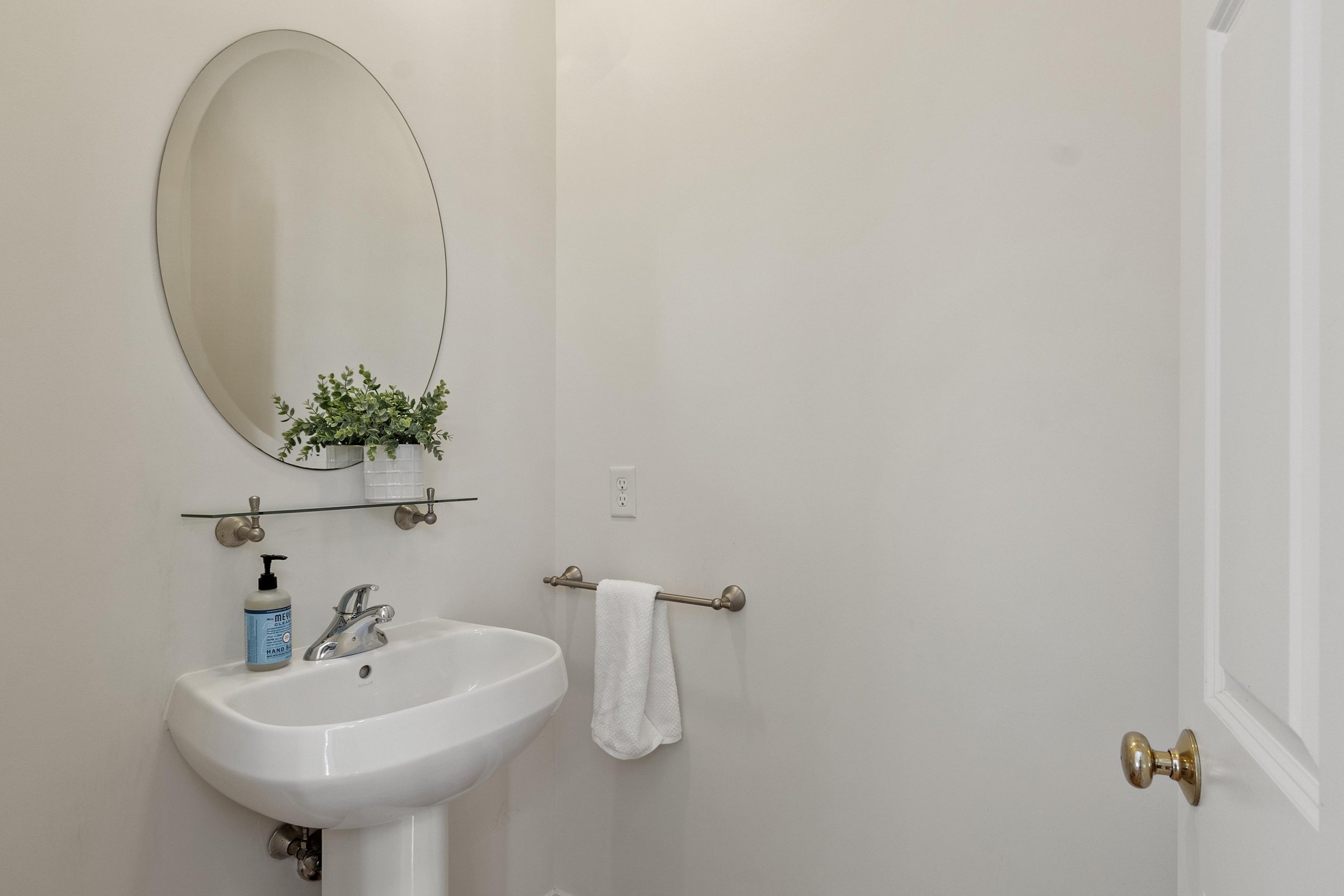 9 Meeting House Circle Bedford Massachusetts Job 39273 0021.jpg