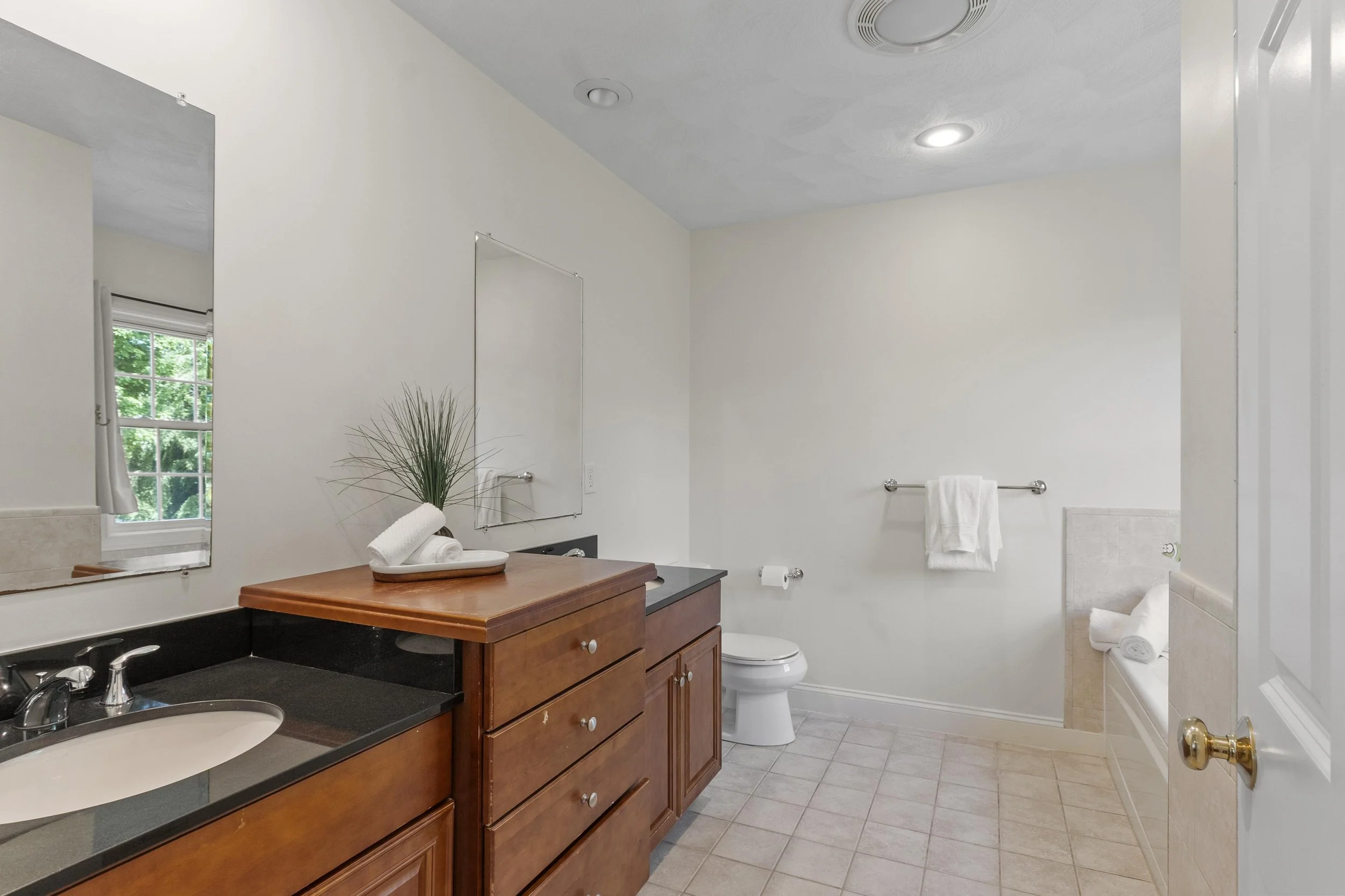 9 Meeting House Circle Bedford Massachusetts Job 39273 0056.jpg