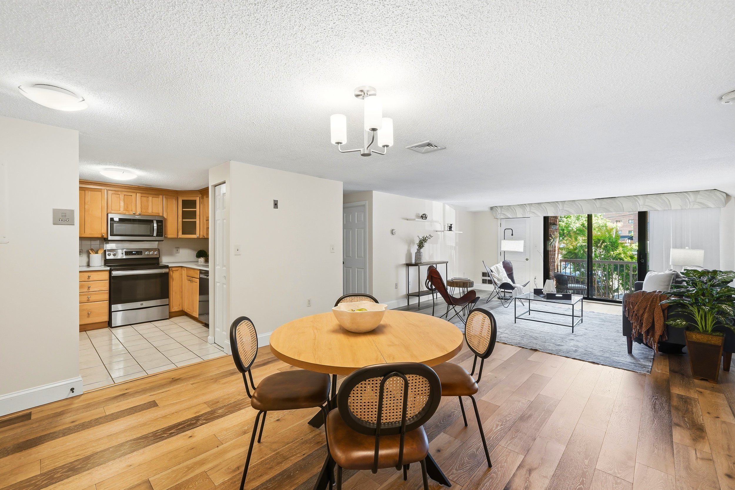 Dining_Living_Kitchen.jpg