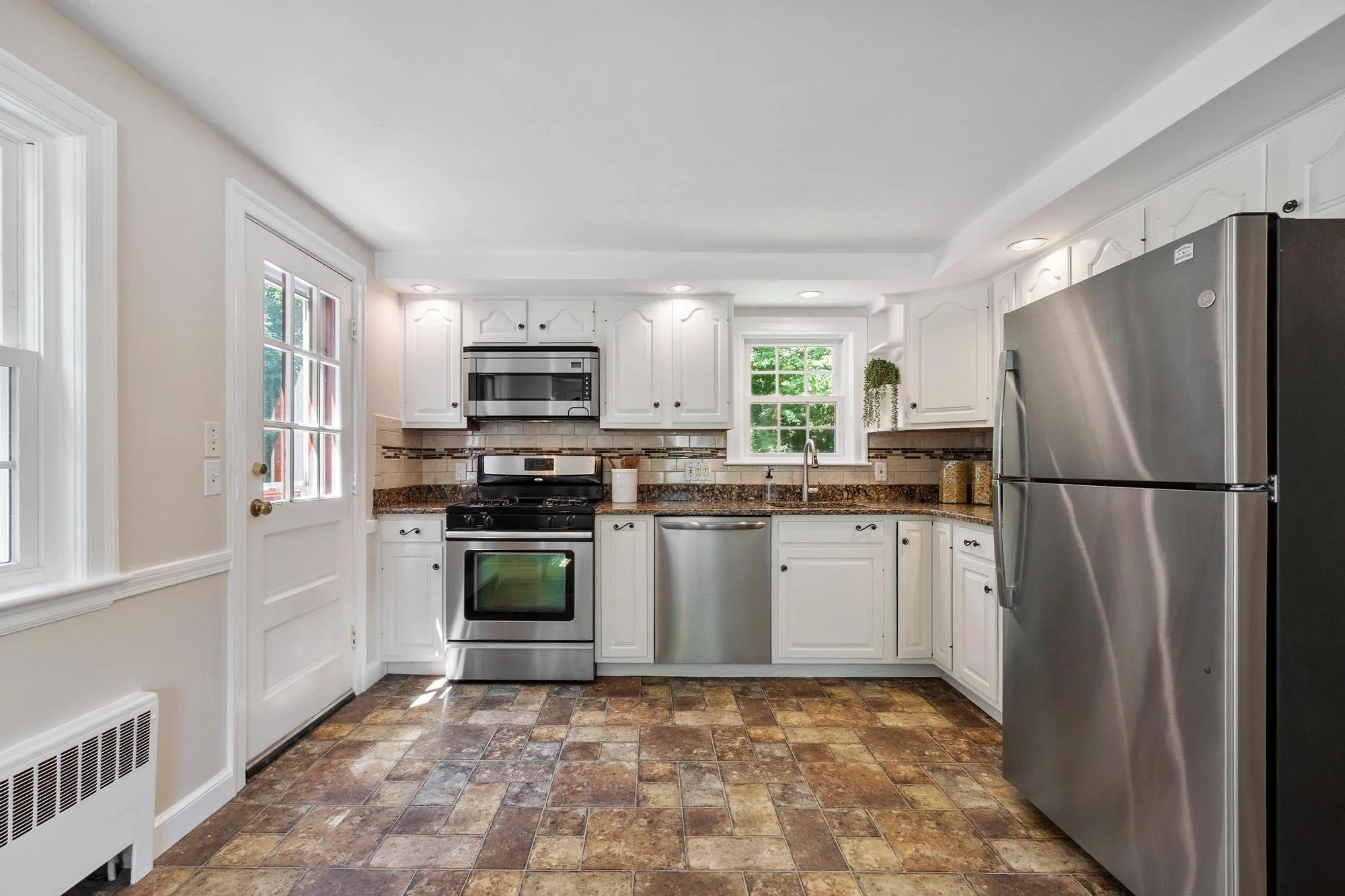 7 Curve Street Bedford Massachusetts Job 39971 0037.jpg
