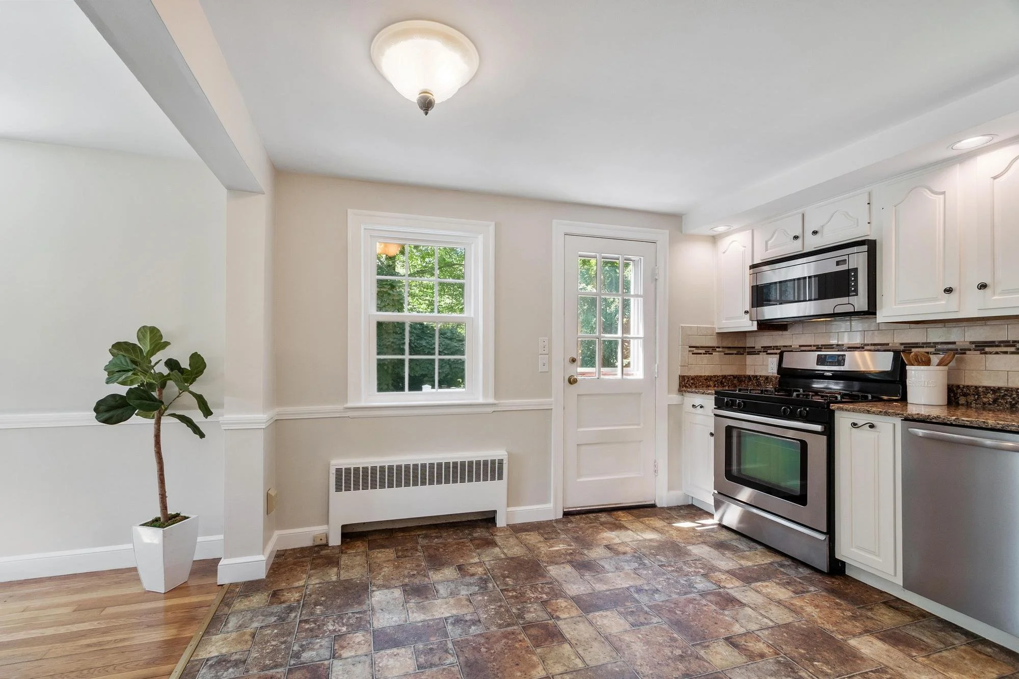 7 Curve Street Bedford Massachusetts Job 39971 0041.jpg