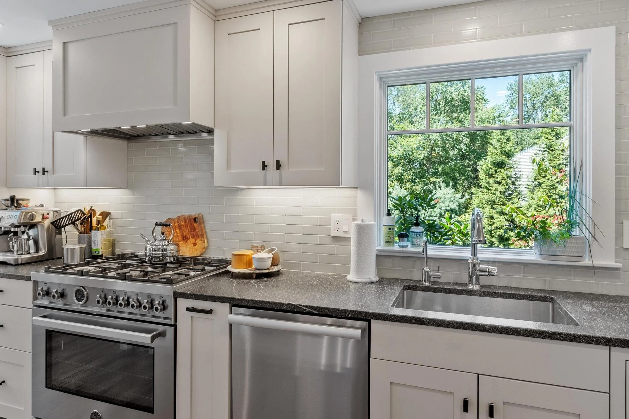 5 Adirondack Road Chelmsford Massachusetts Job 40315 0033.jpg
